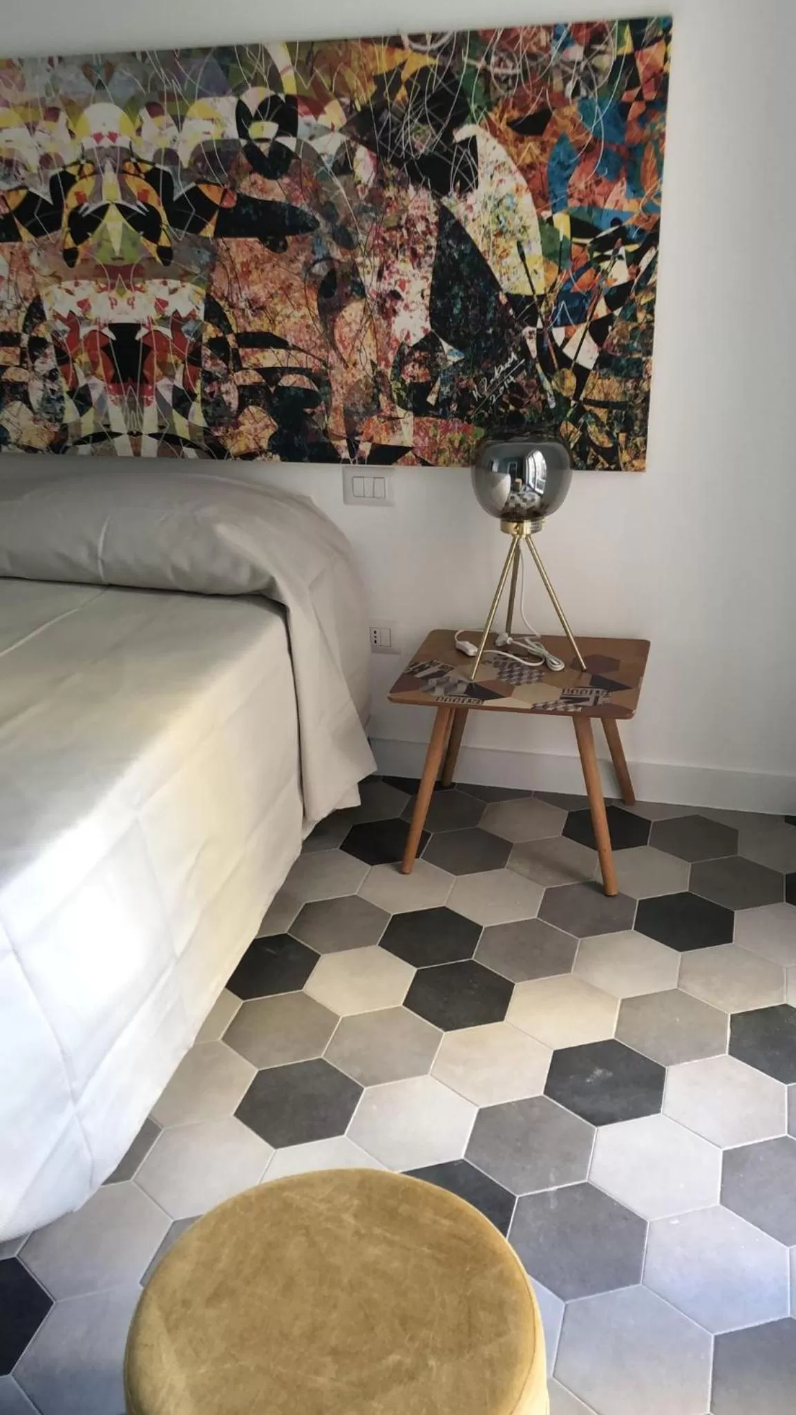 Bedroom, Bed in chiesa russa