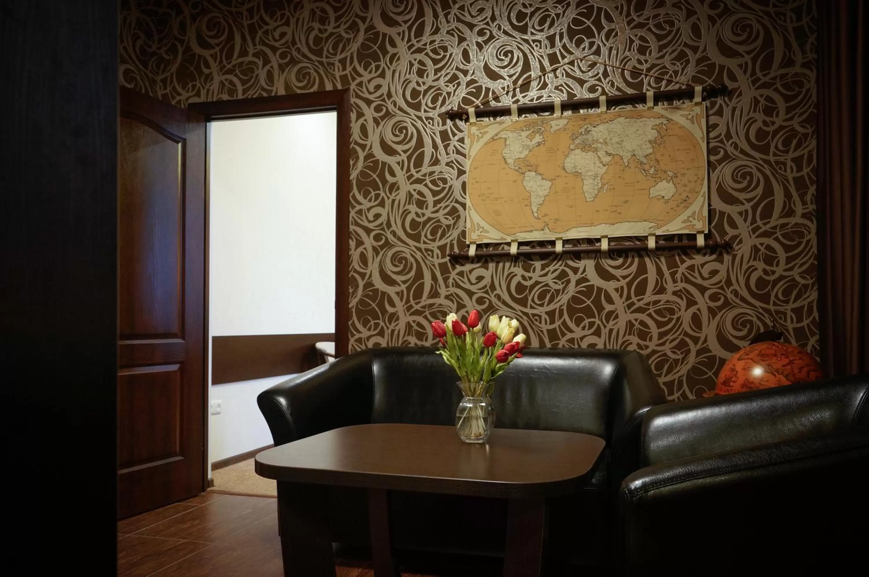 Seating Area in Delta Hotel