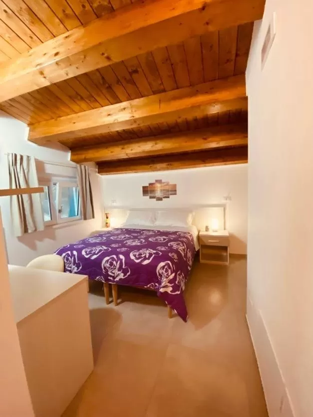 Double or Twin Room with View in Tana del Riccio