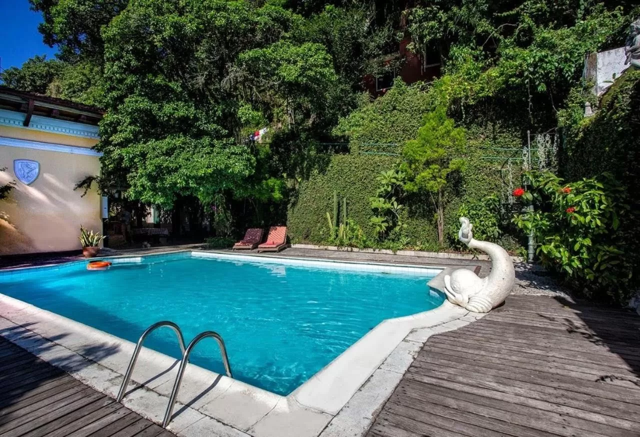 Swimming Pool in Villa Alexandrino