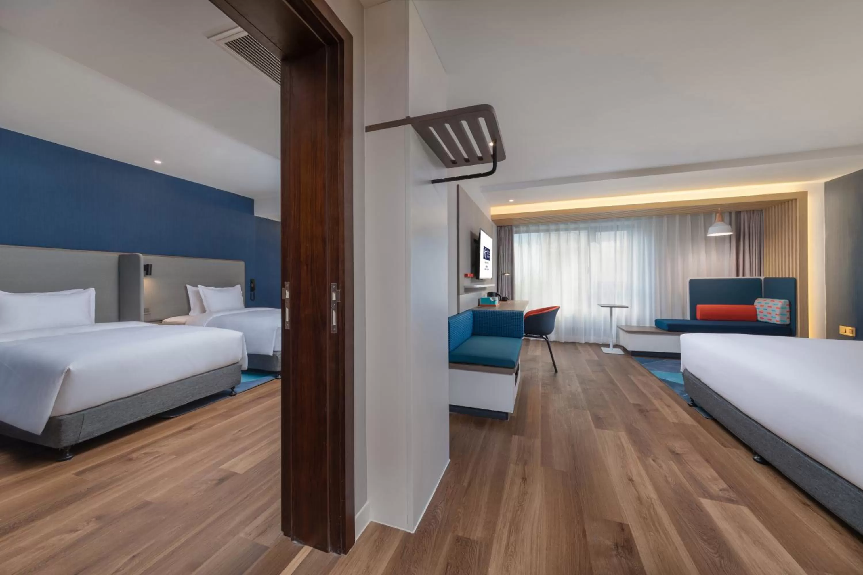 King Room - Disability Access in Holiday Inn Express Ningbo City Center, an IHG Hotel