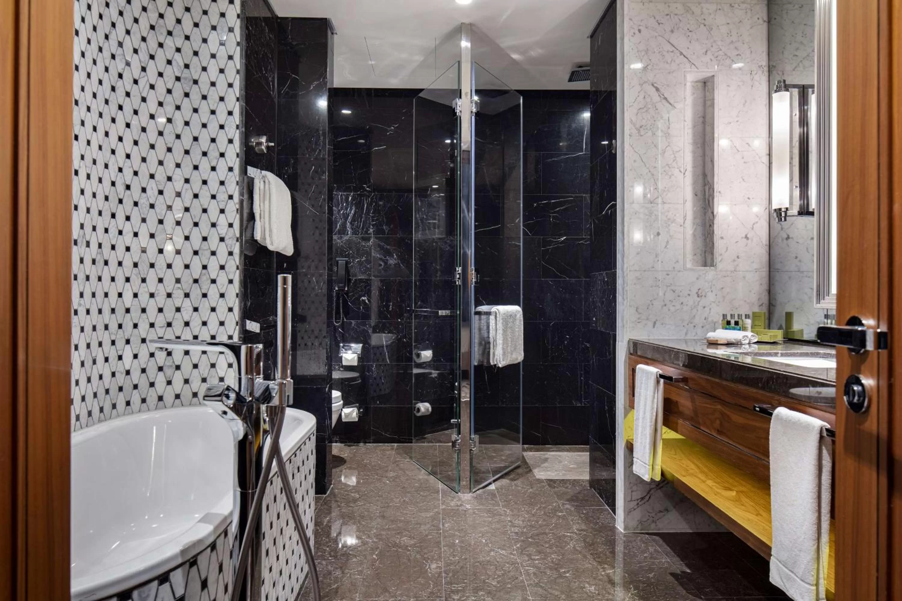 Bathroom in Hilton Istanbul Bomonti