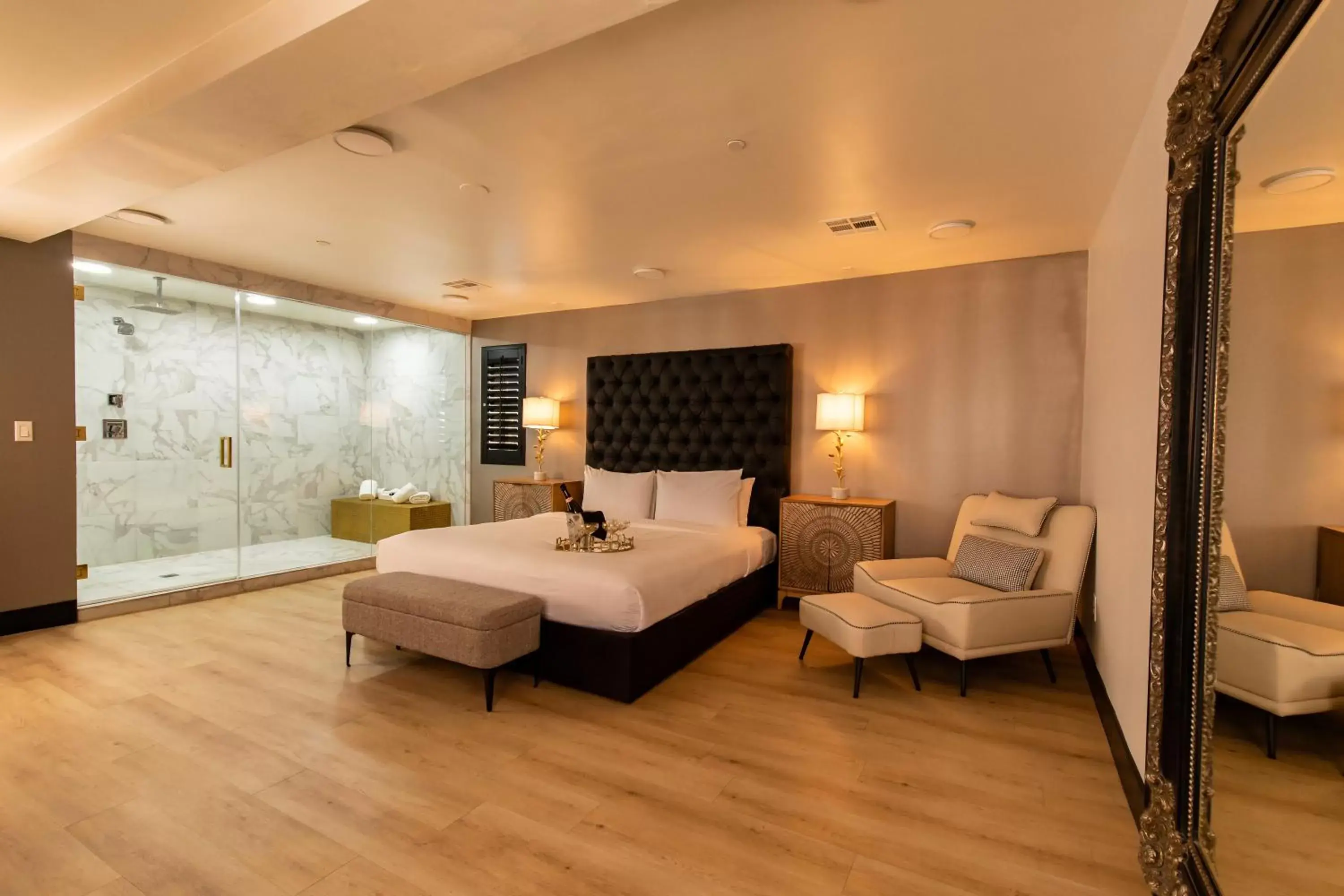 Penthouse Suite in The Lexi Las Vegas Penthouse Suite in The Lexi Las Vegas