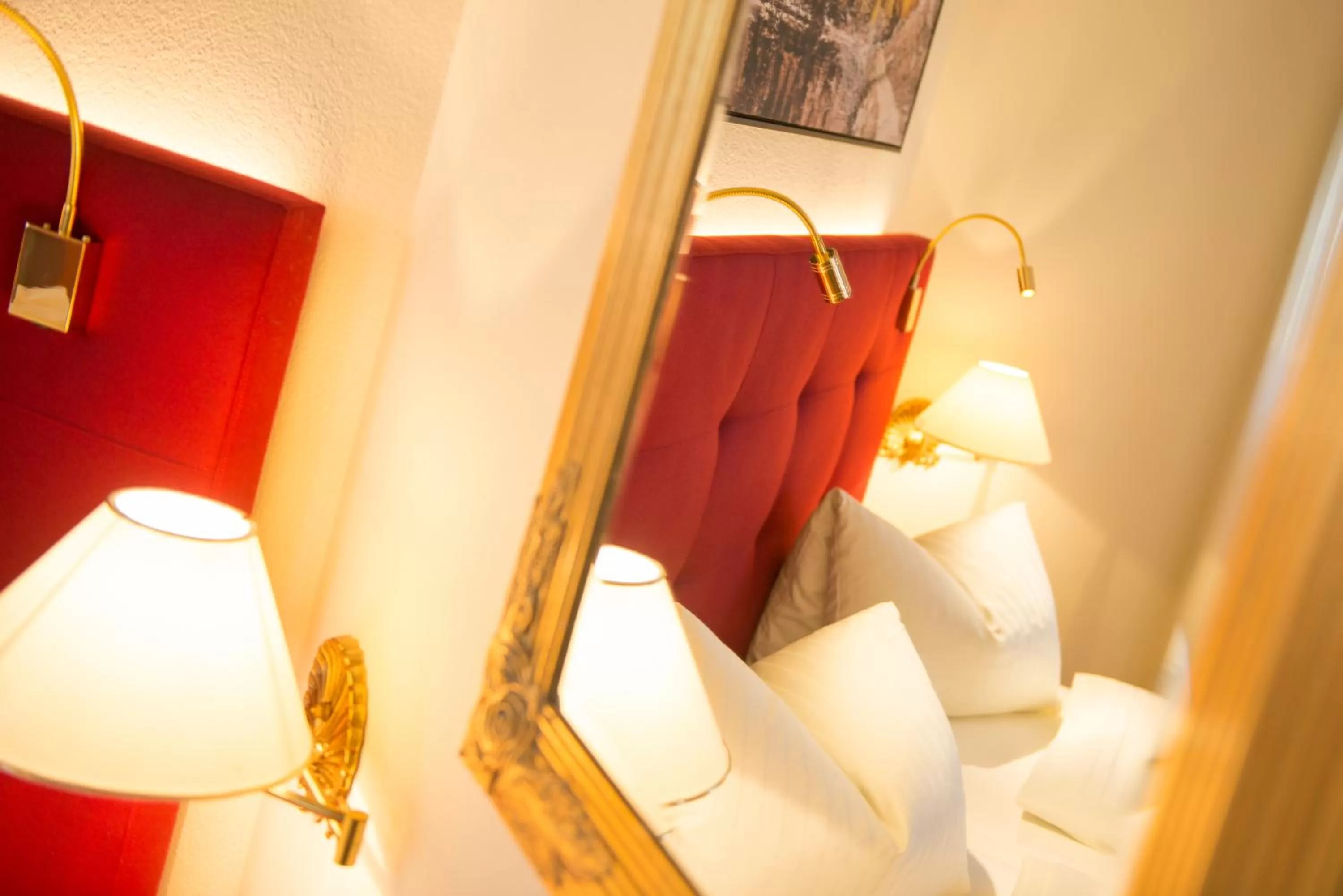 Bed in Hotel Zum Jungen Römer