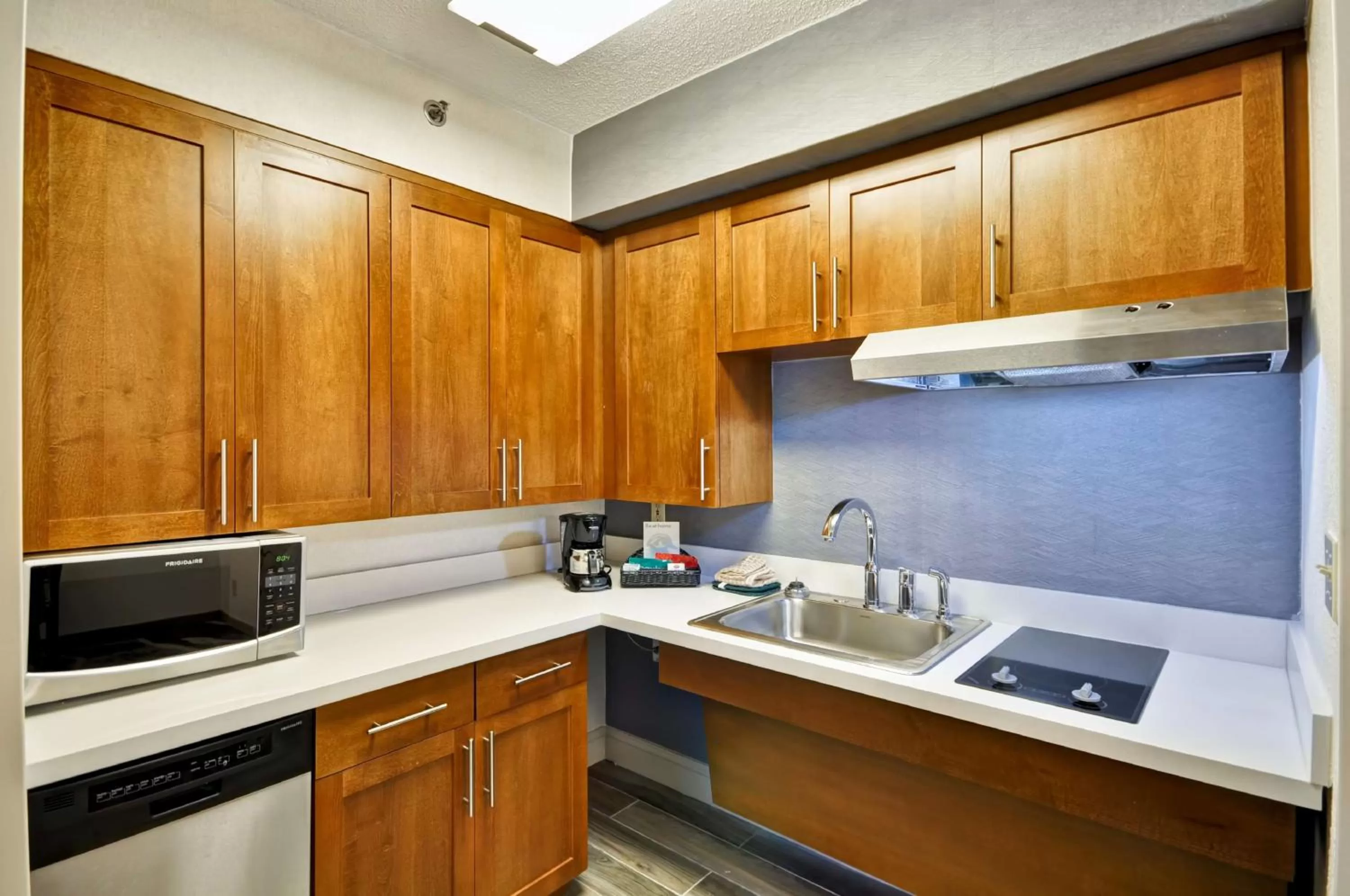 Bed in Homewood Suites Memphis Germantown