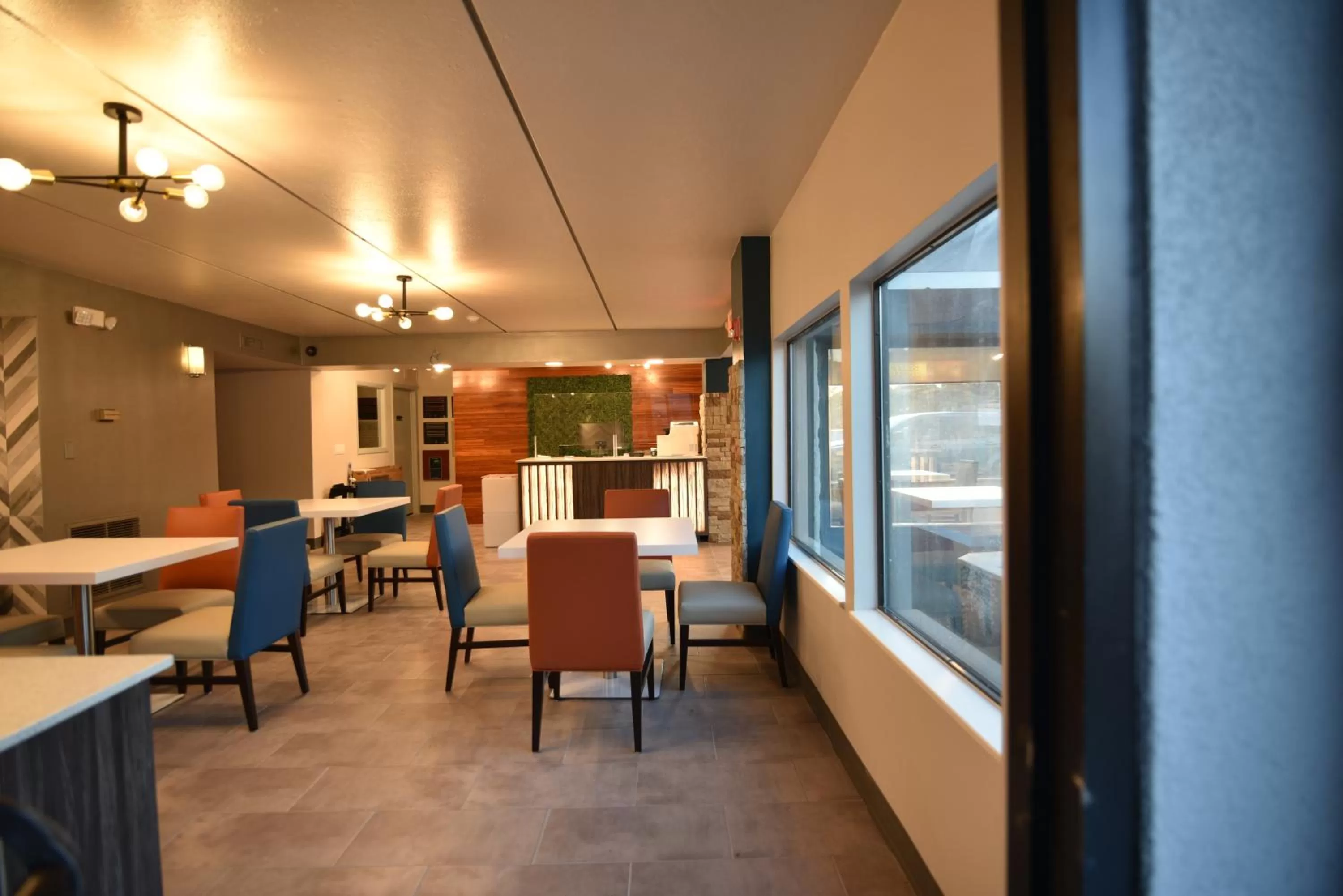 Dining area in Baymont by Wyndham Pine Grove I-81