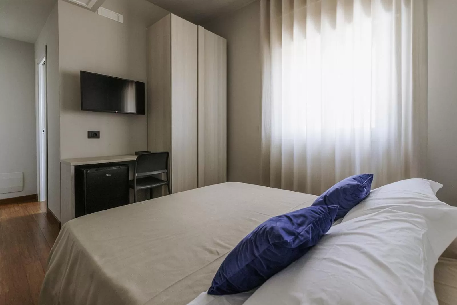 TV and multimedia, Bed in APULIA BLUE APARTEMENTS & B&B