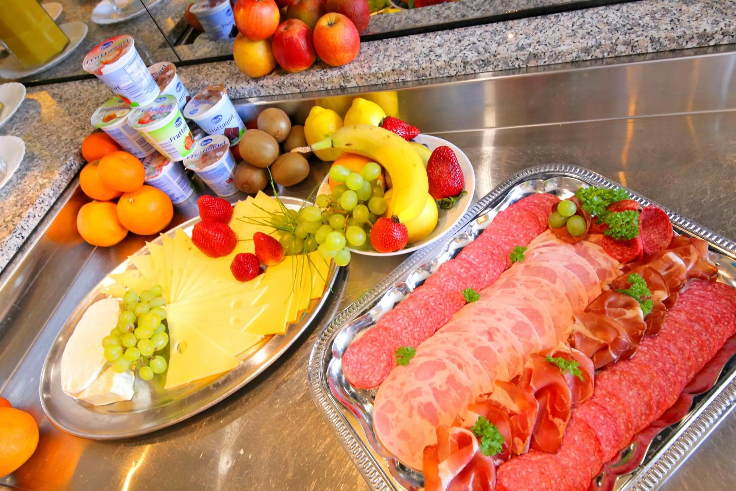 Food and drinks, Food in Hotel Kick