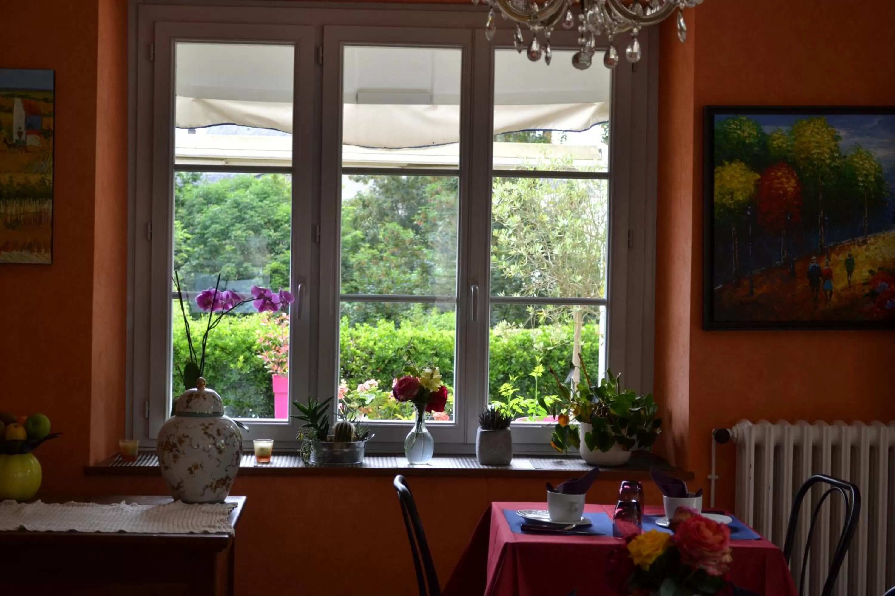 Restaurant/places to eat in Hôtel Le Castel