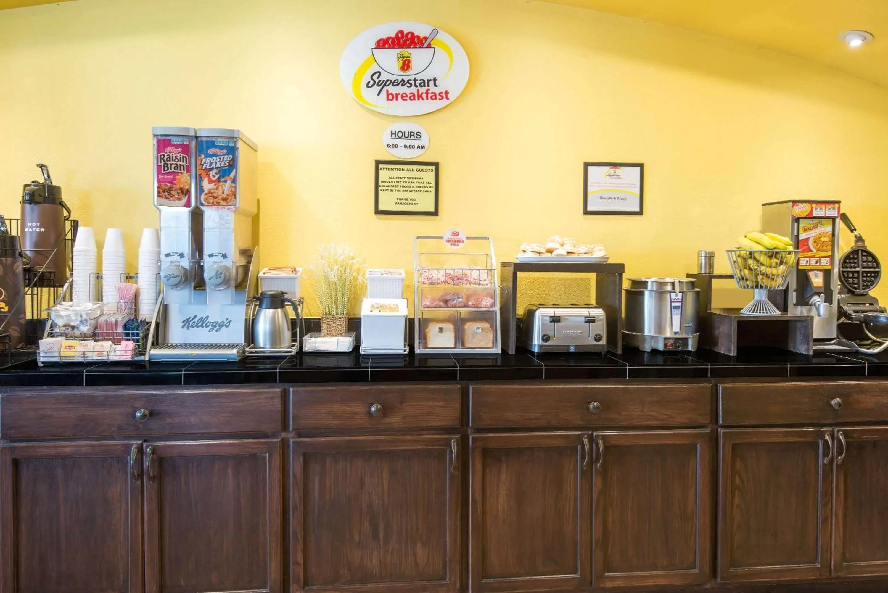 Restaurant/places to eat in Super 8 by Wyndham Colby