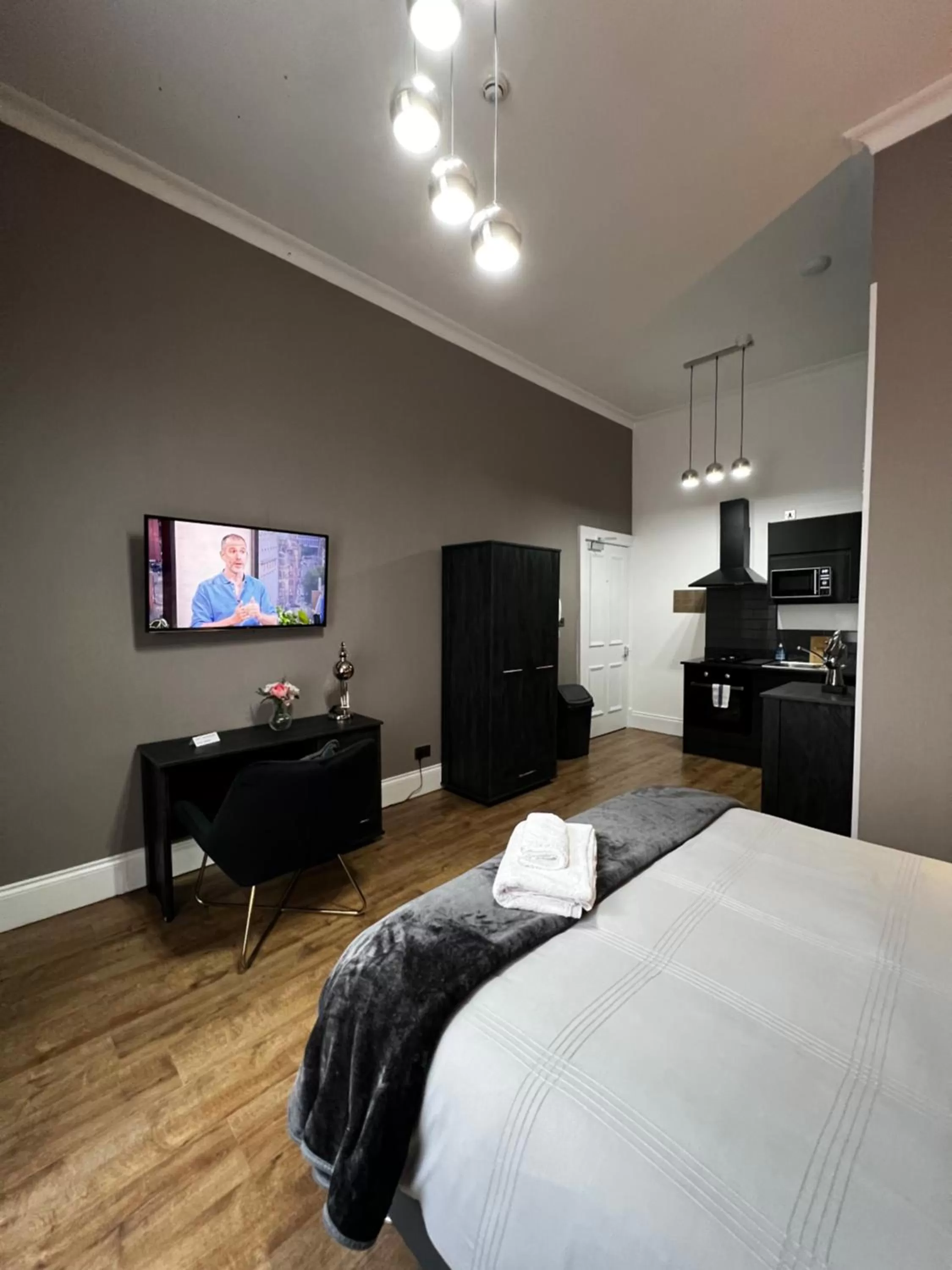 Bed in Amani Apartments - Glasgow City Centre