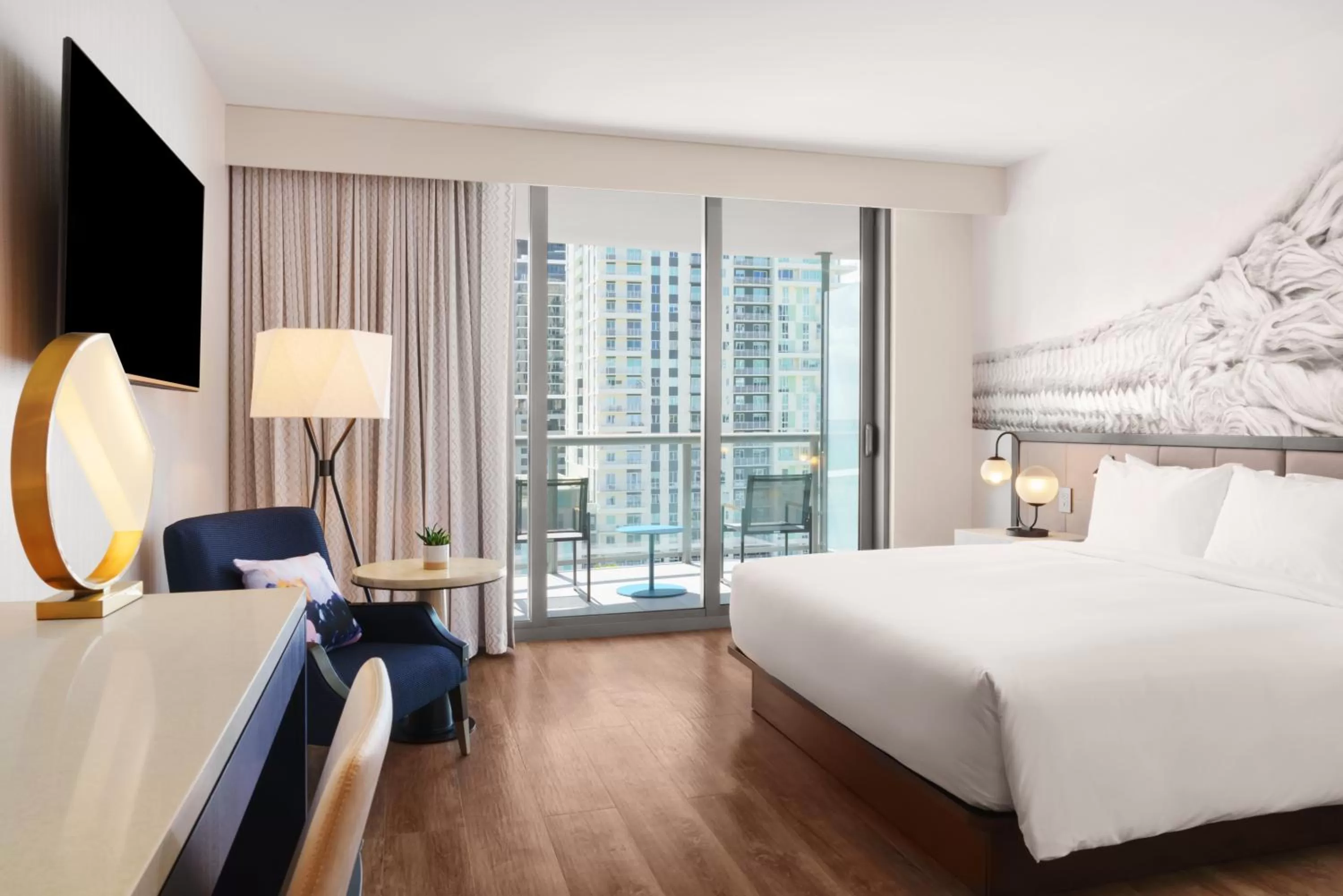 Photo of the whole room, Bed in Hyatt Centric Las Olas Fort Lauderdale