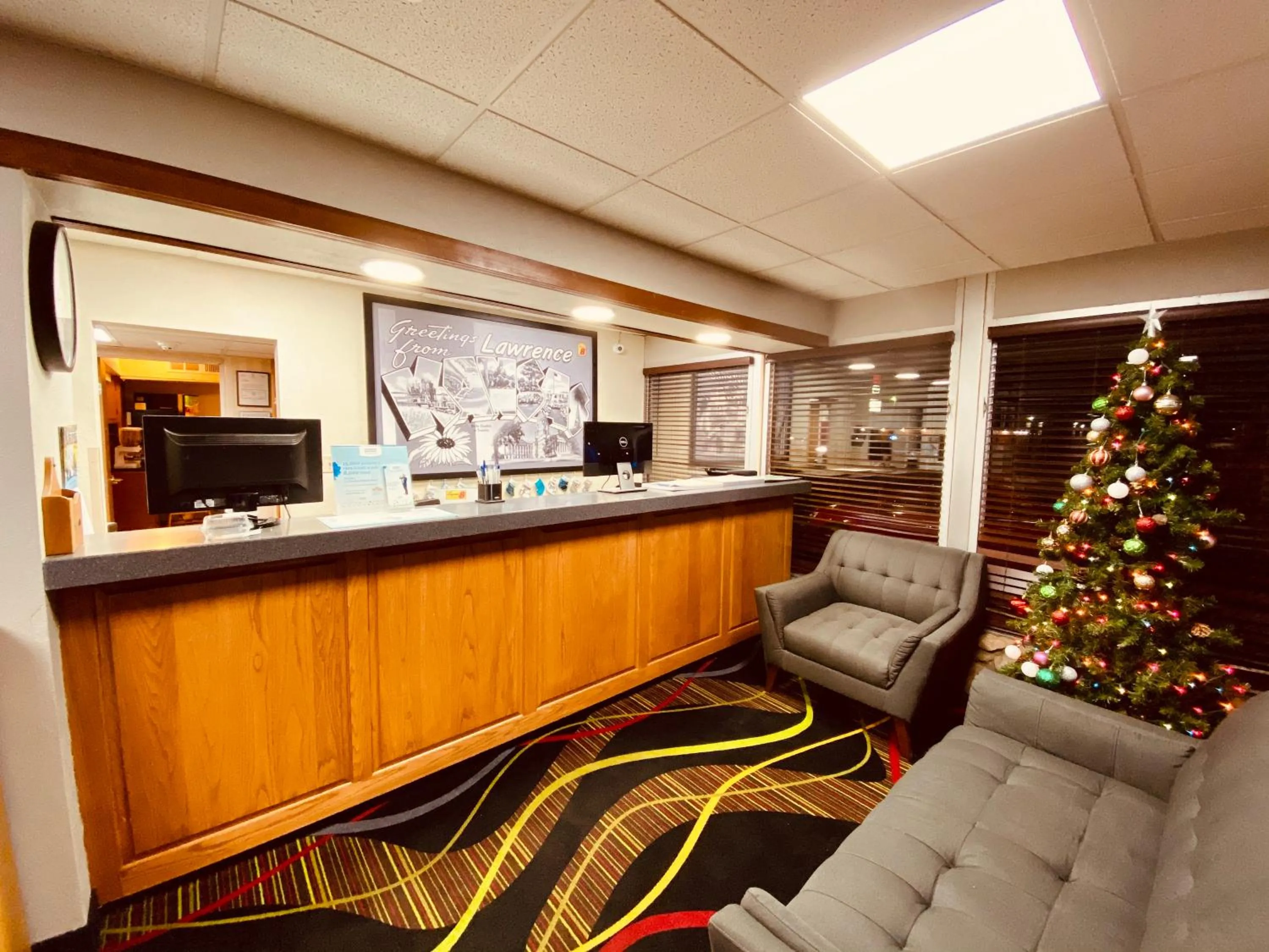 Lobby or reception, Lobby/Reception in Super 8 by Wyndham Lawrence KU