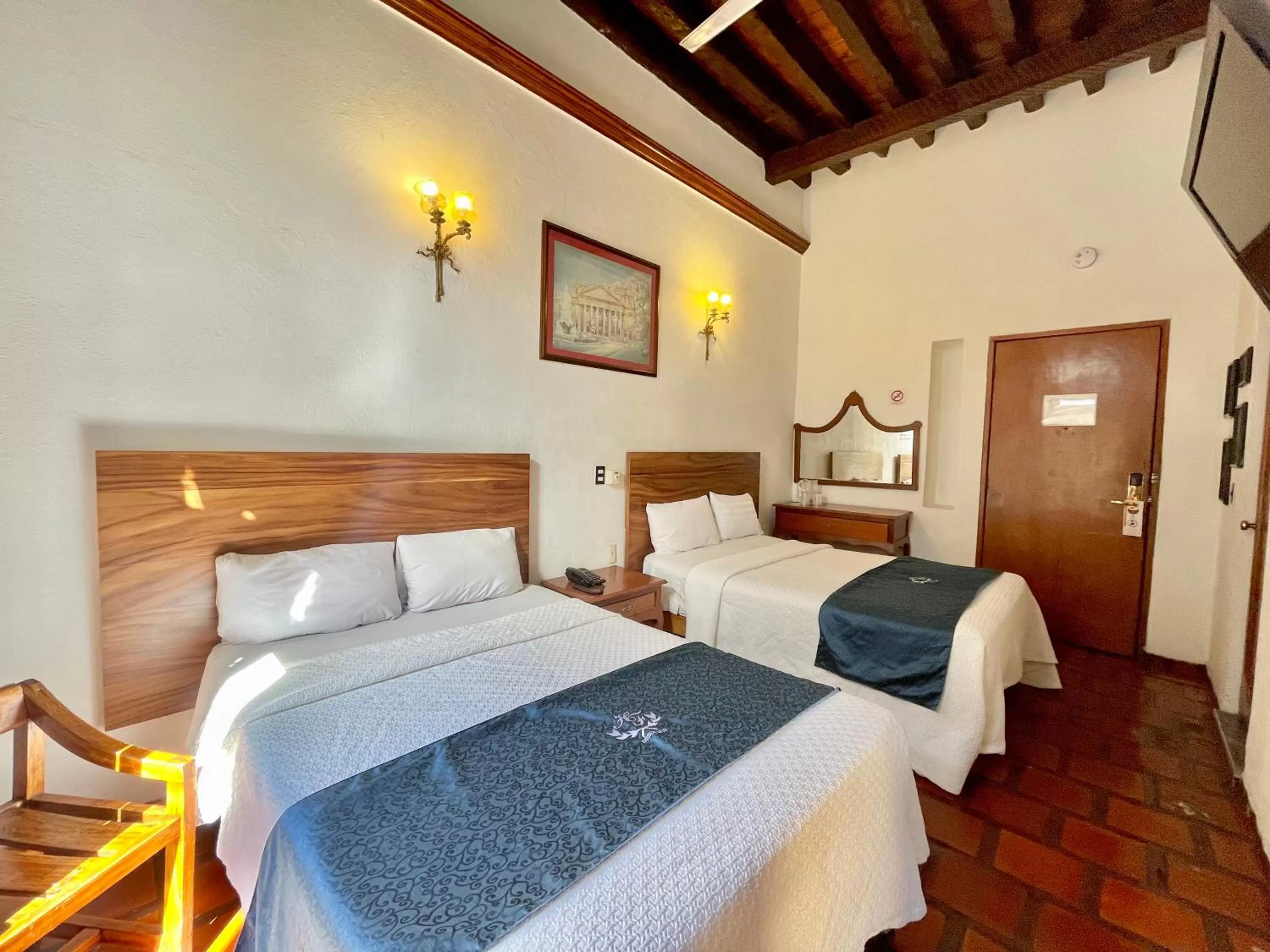 Photo of the whole room, Bed in Hotel Frances