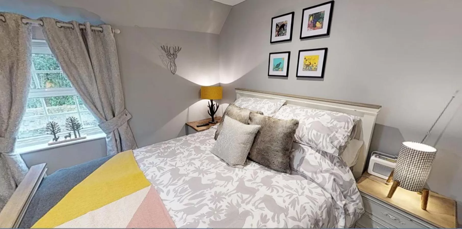 Bed in The Horse Inn Hurst