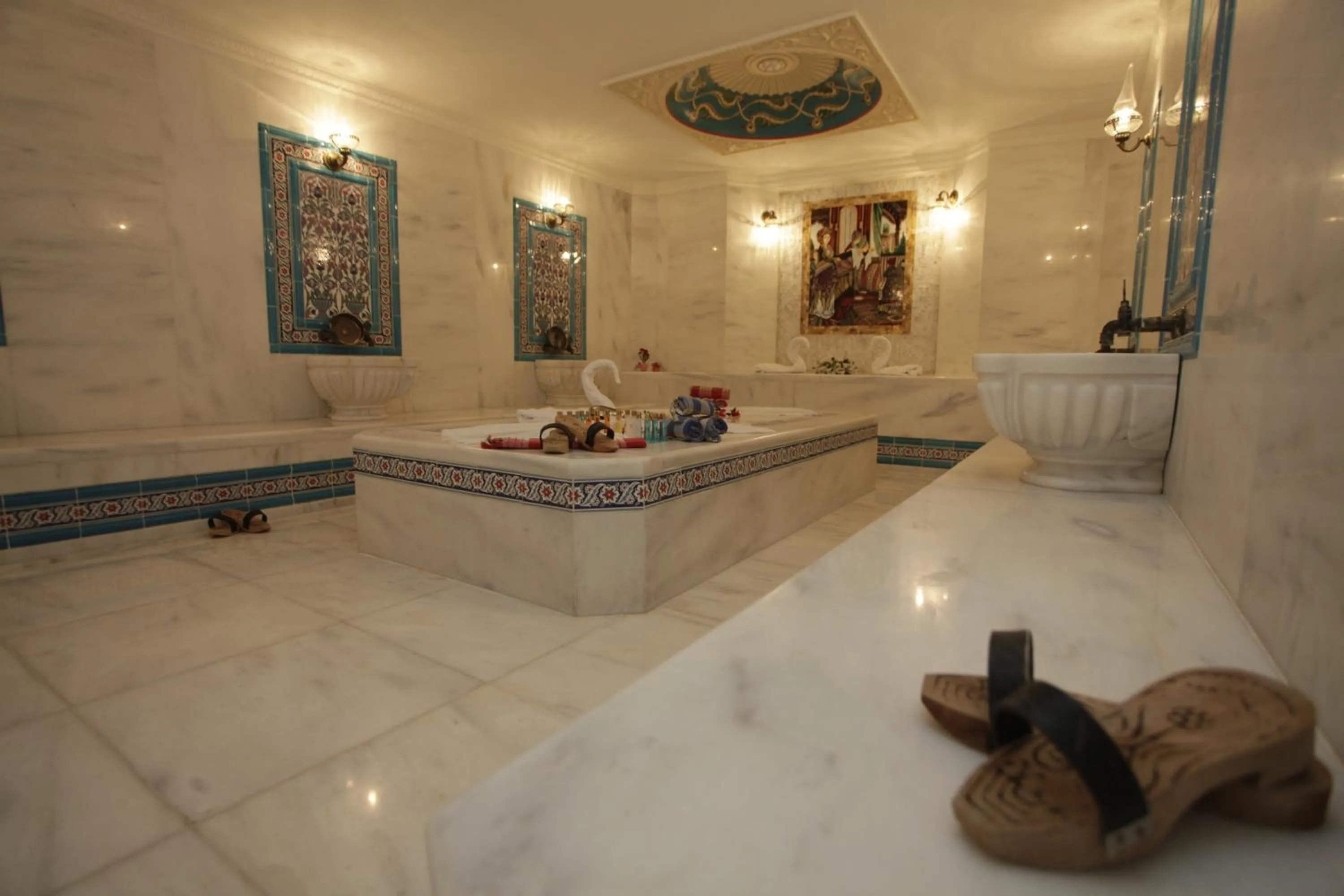 Hot Tub in Marmaray Hotel