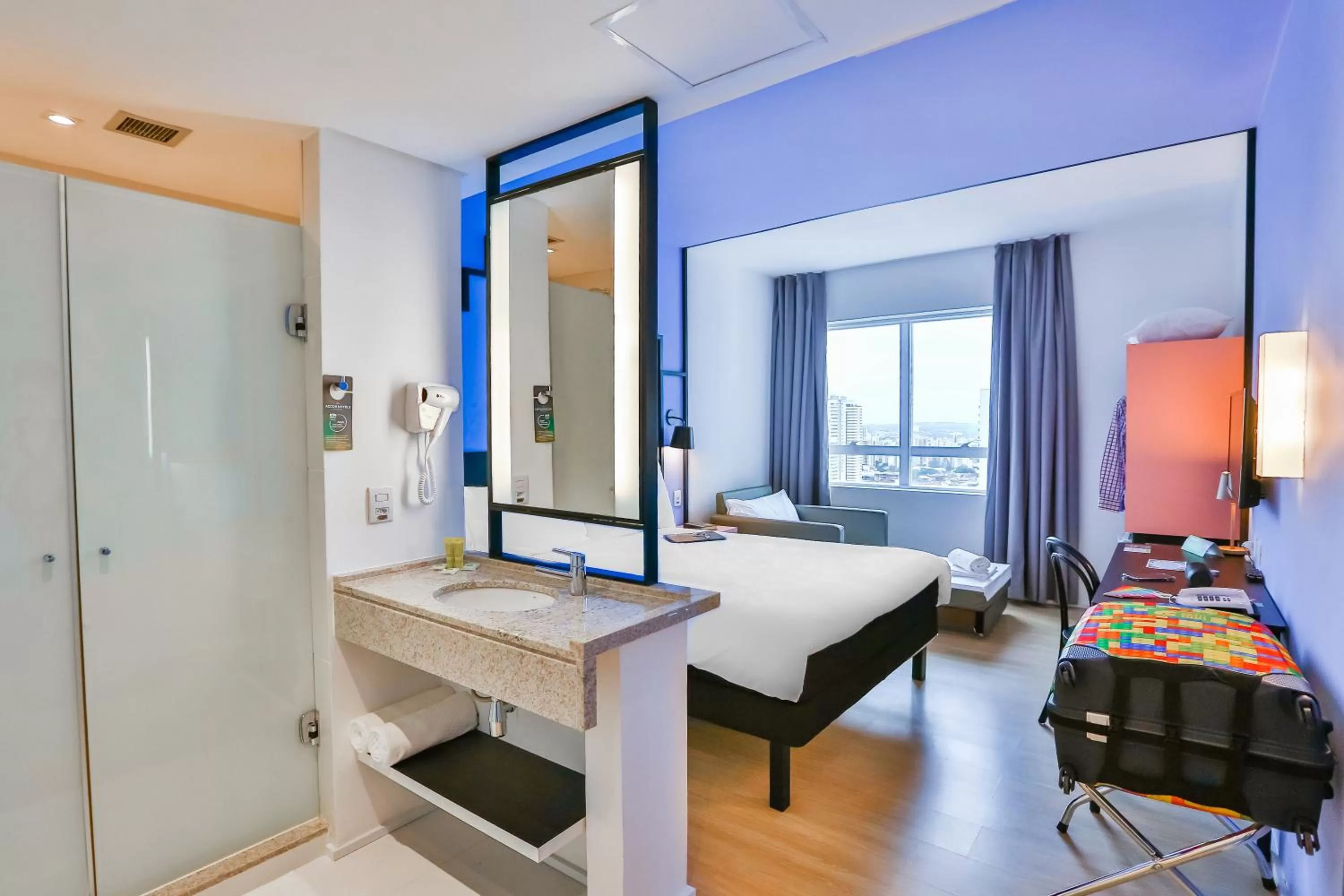 Photo of the whole room, Bed in ibis Styles Goiania Marista