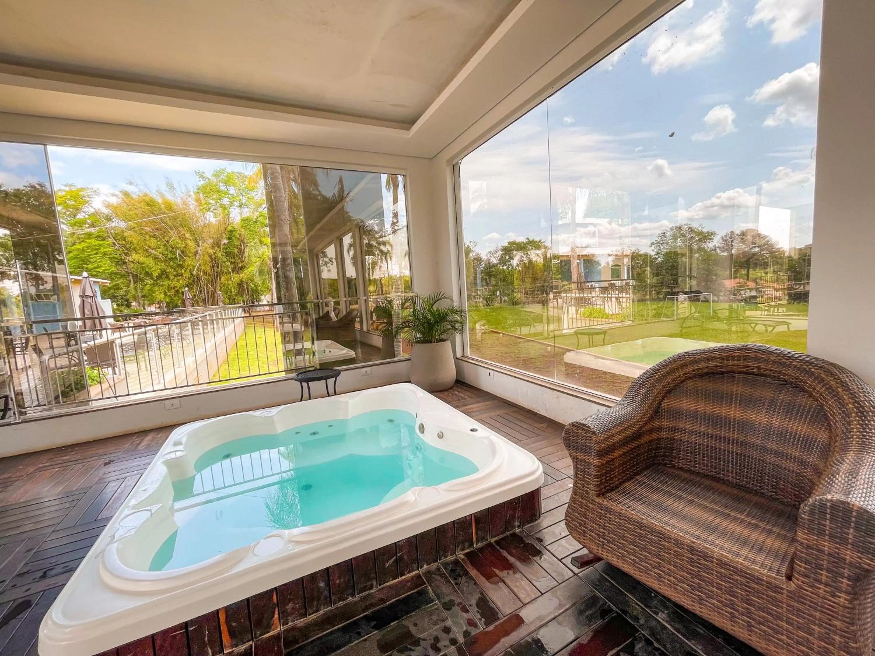 Swimming pool in Grand Carimã Resort & Convention Center