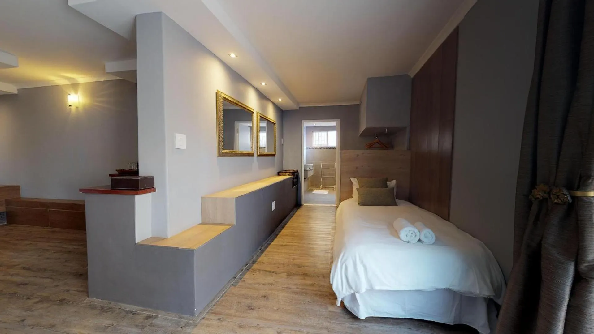 Bed in Port View Guest House