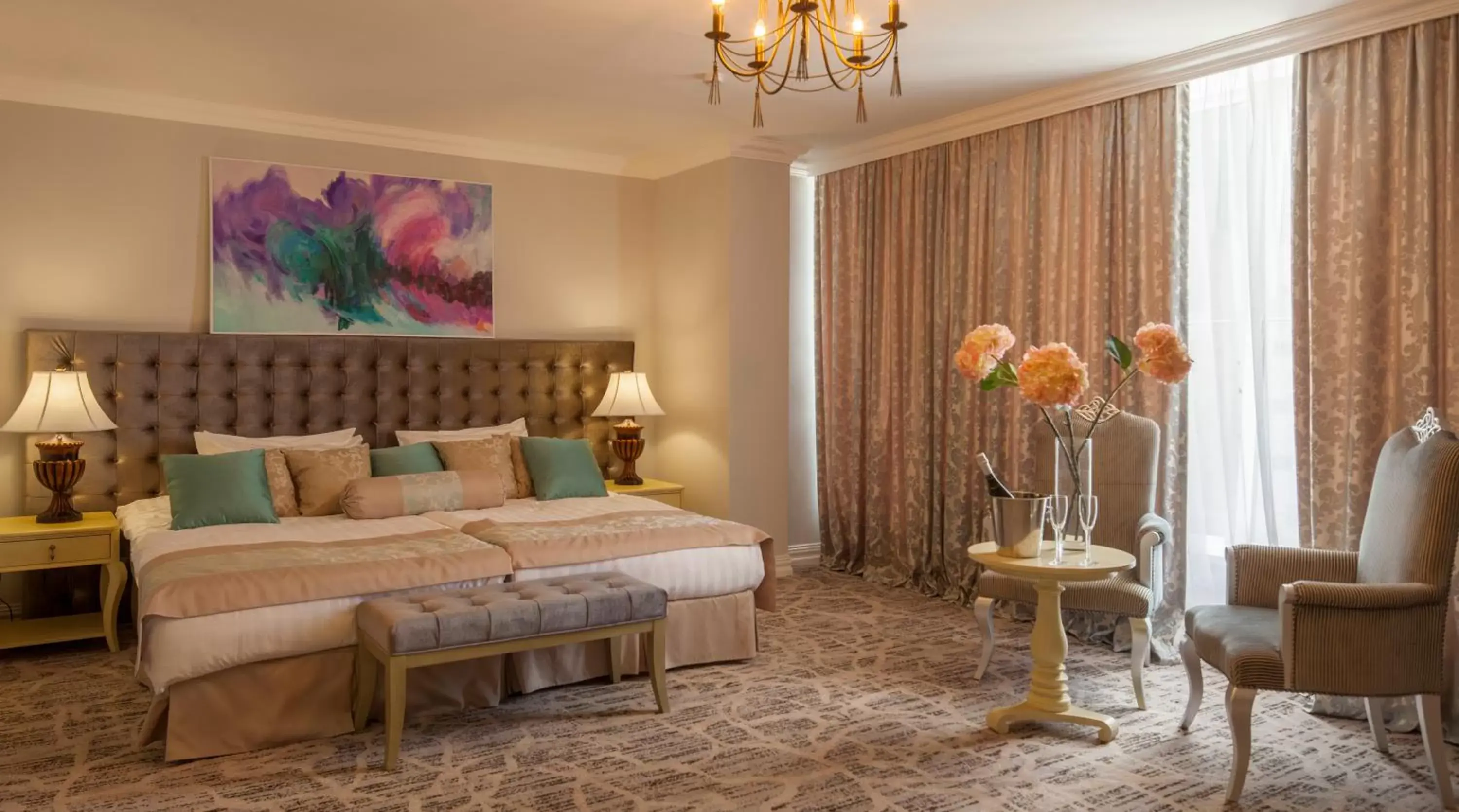 Double or Twin Room with View in Bristol Central Park Hotel Double or Twin Room with View in Bristol Central Park Hotel