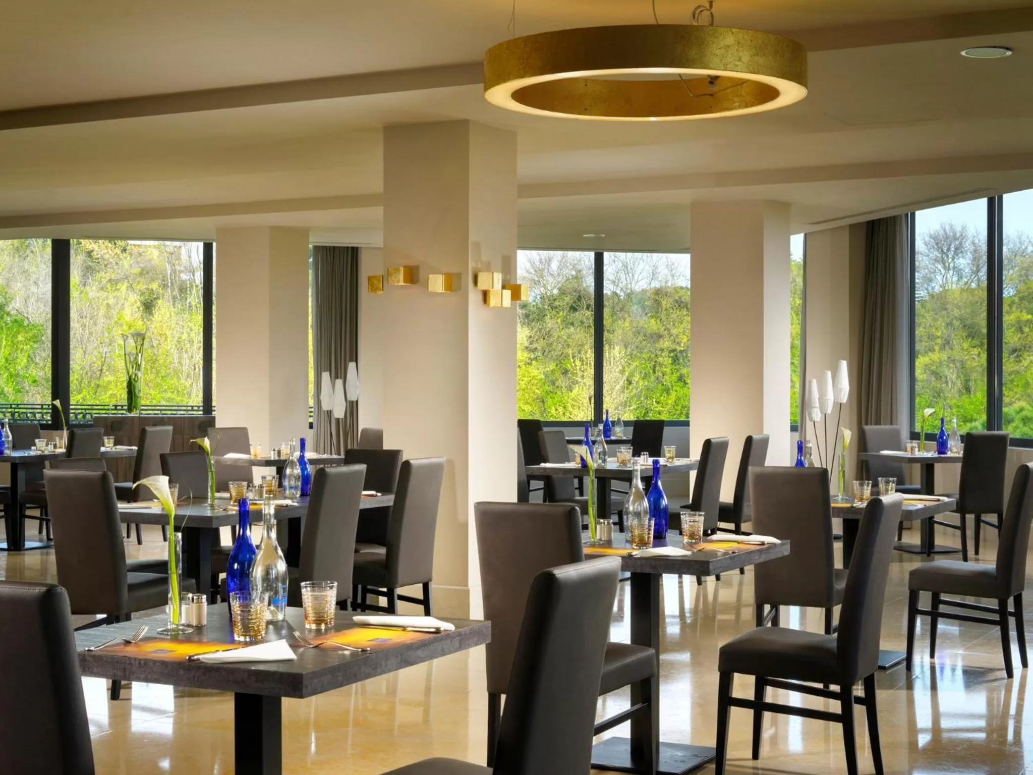 Restaurant/places to eat in A.Roma Lifestyle Hotel