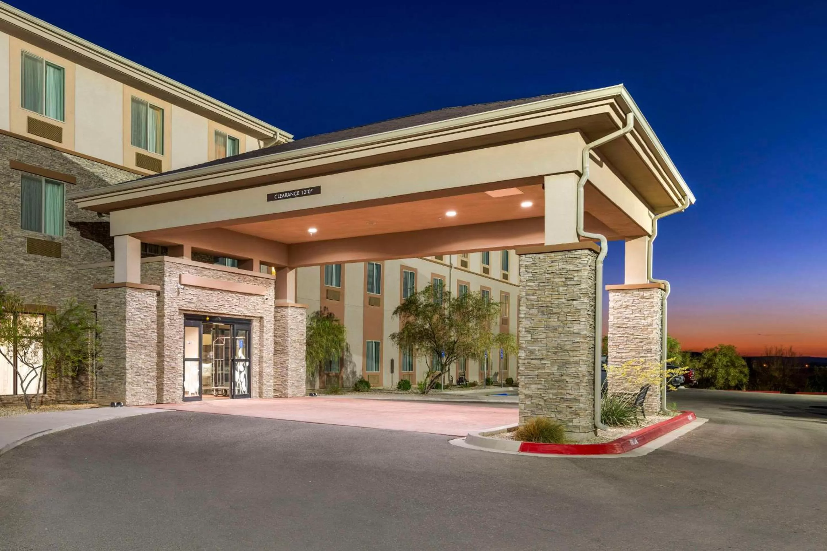 Property building in Sleep Inn & Suites Carlsbad Caverns Area