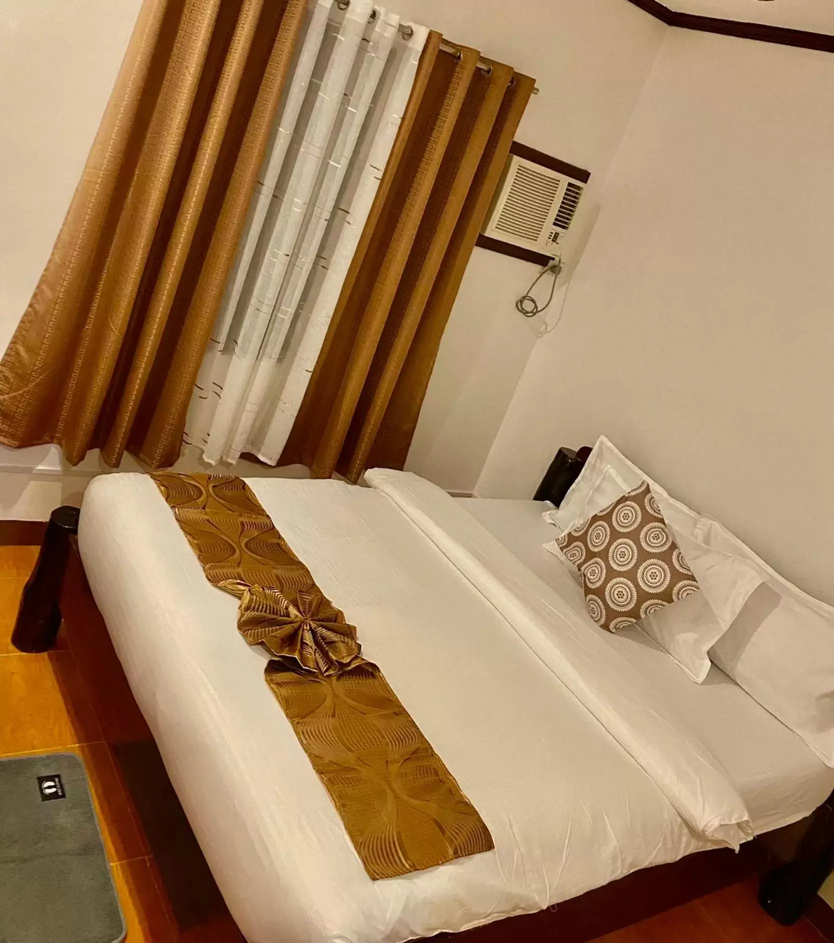 Standard Queen Room in Sophias Beach Guest House Standard Queen Room in Sophias Beach Guest House