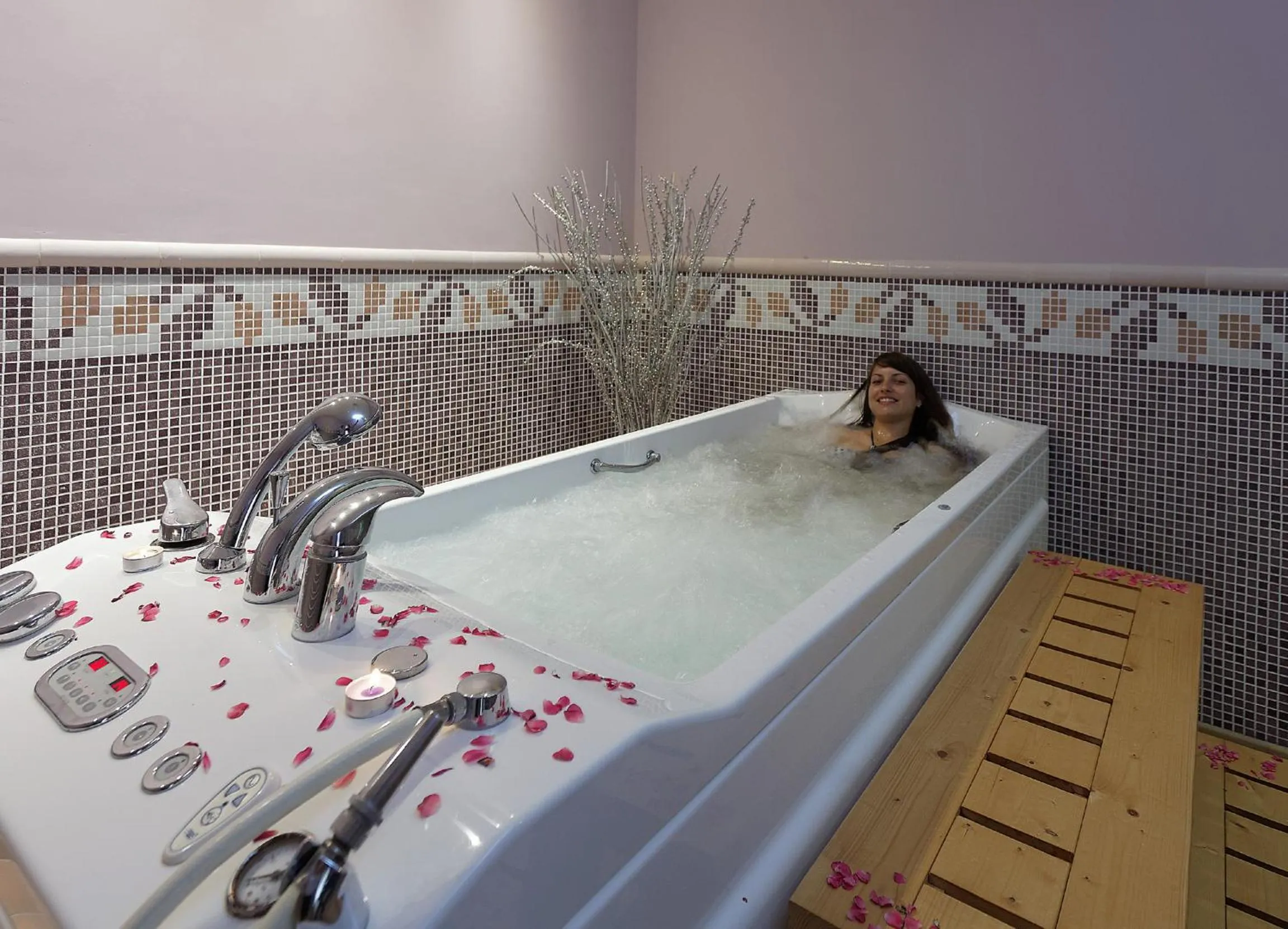 People in Kristal Hotel - All inclusive - Fully renovated rooms 2025