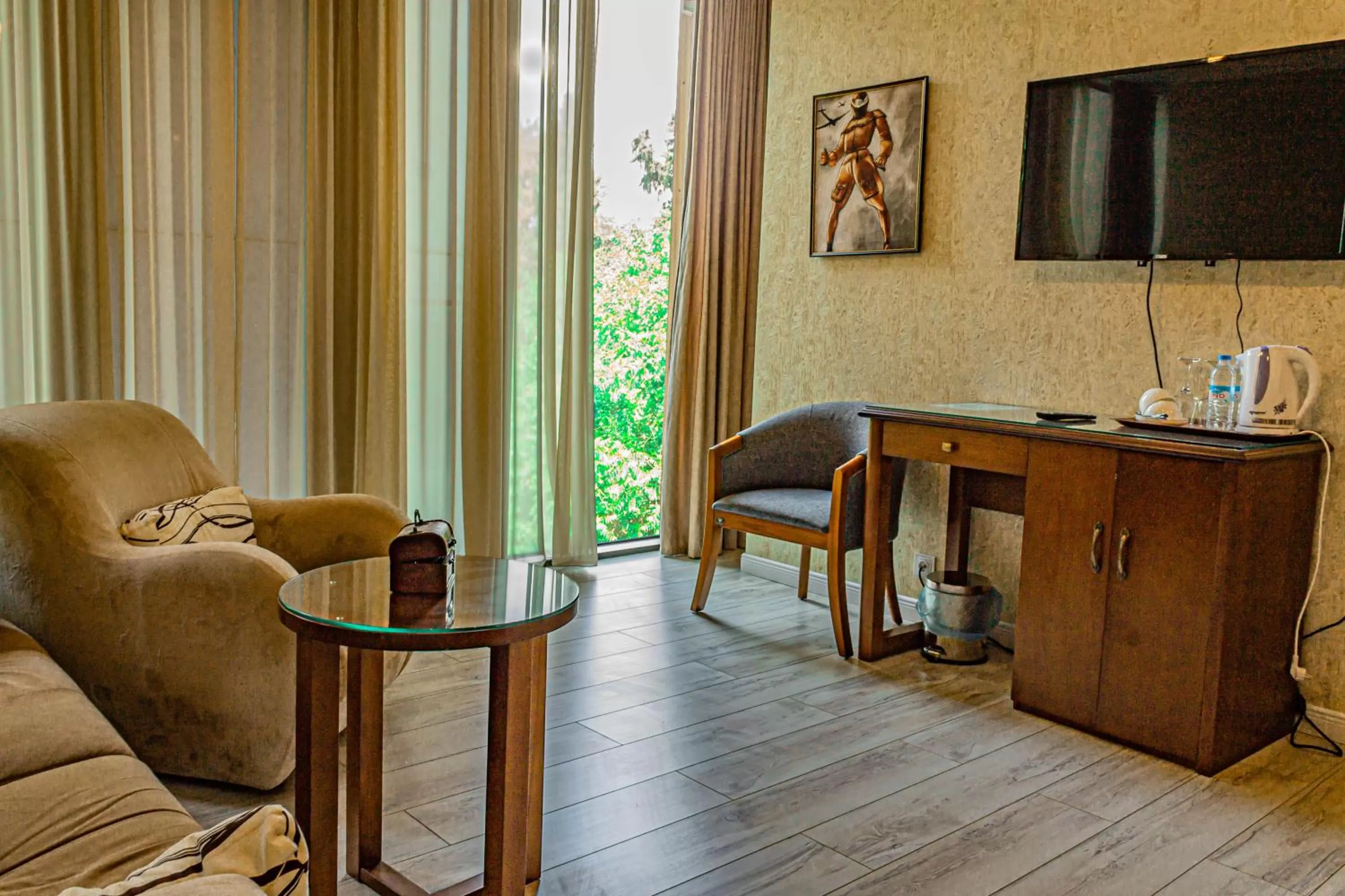 TV and multimedia in Hotel Liberty Theatre