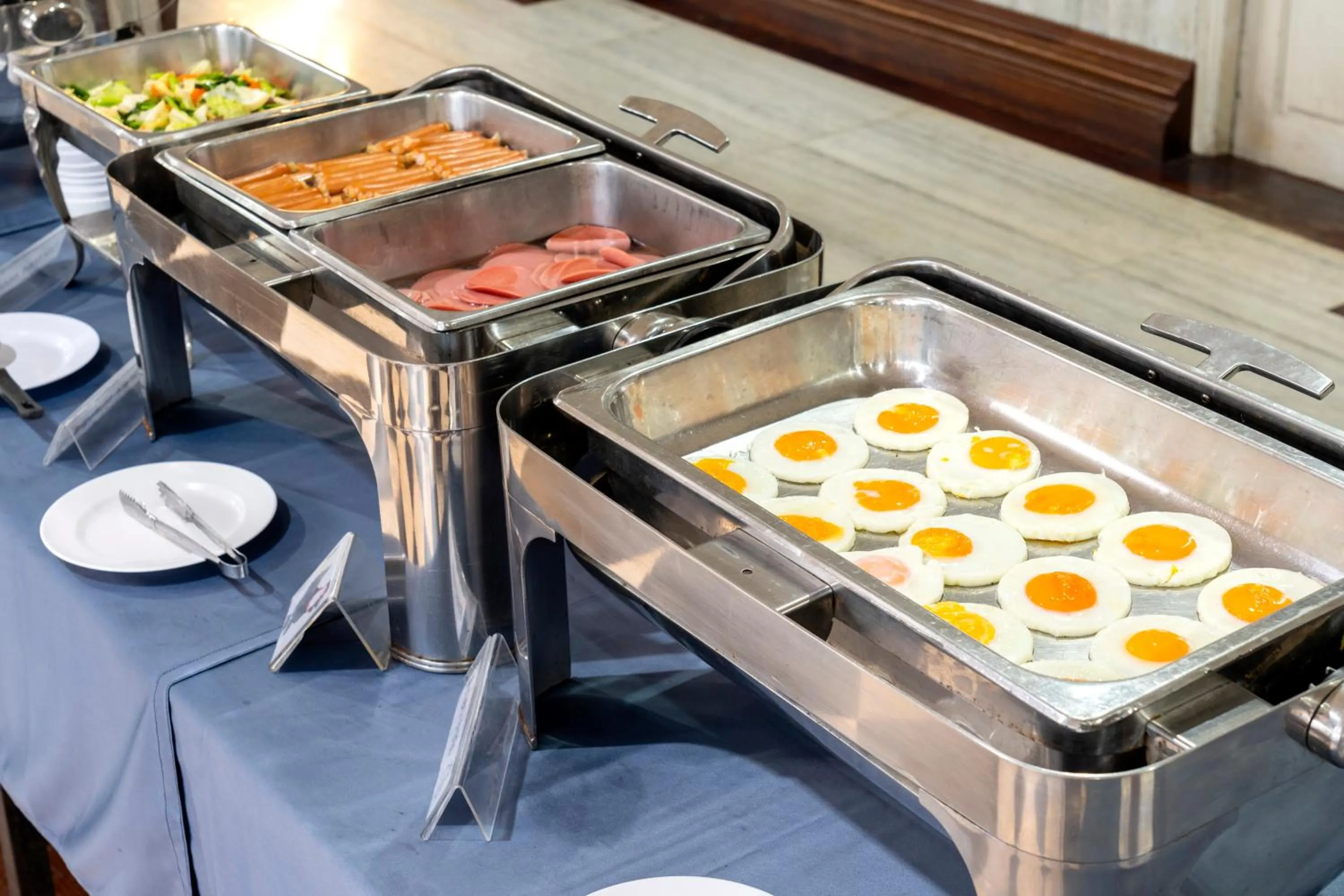 Restaurant/places to eat in Welcome Plaza Hotel Pattaya