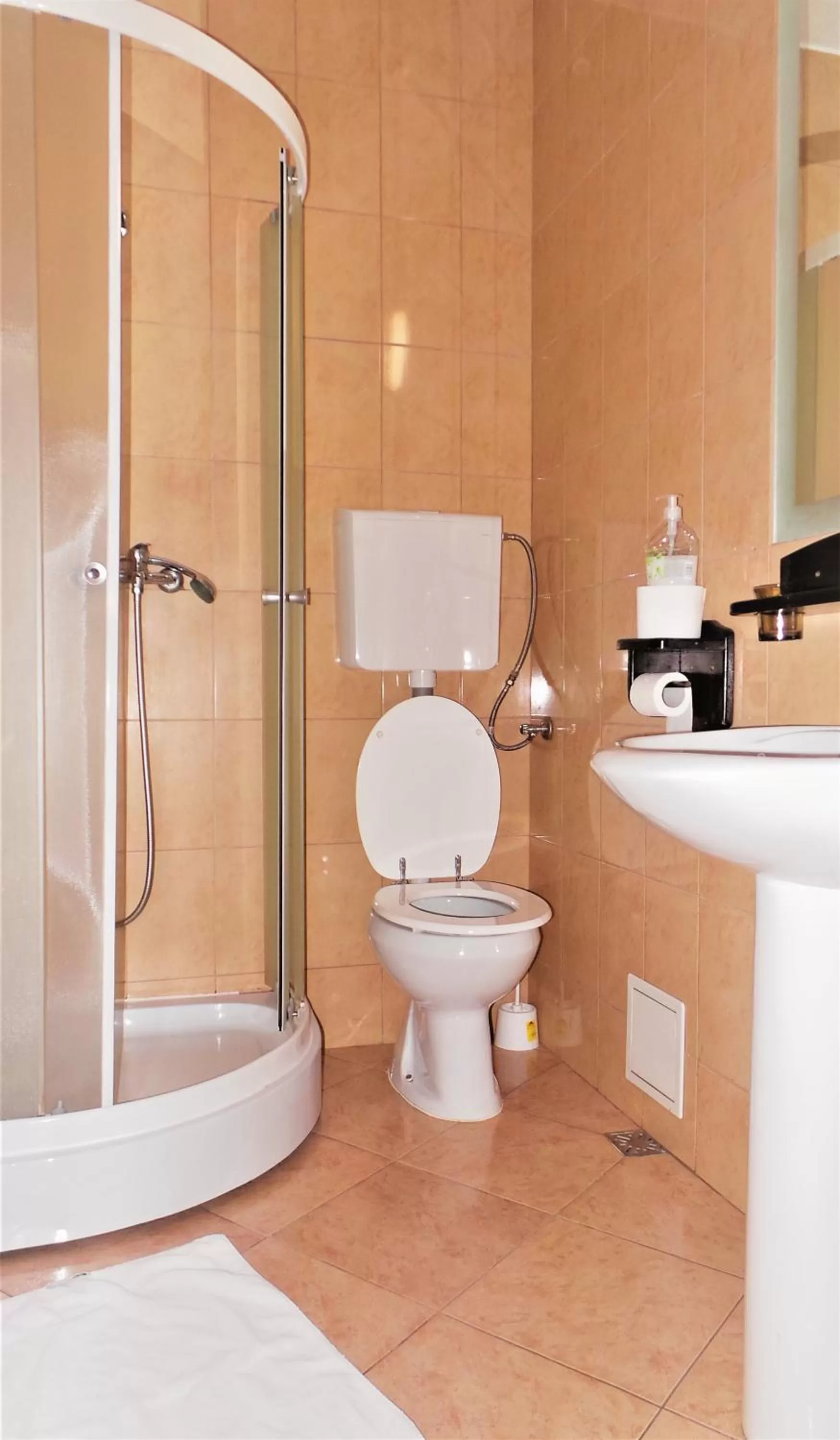 Bathroom in Hotel Sonne