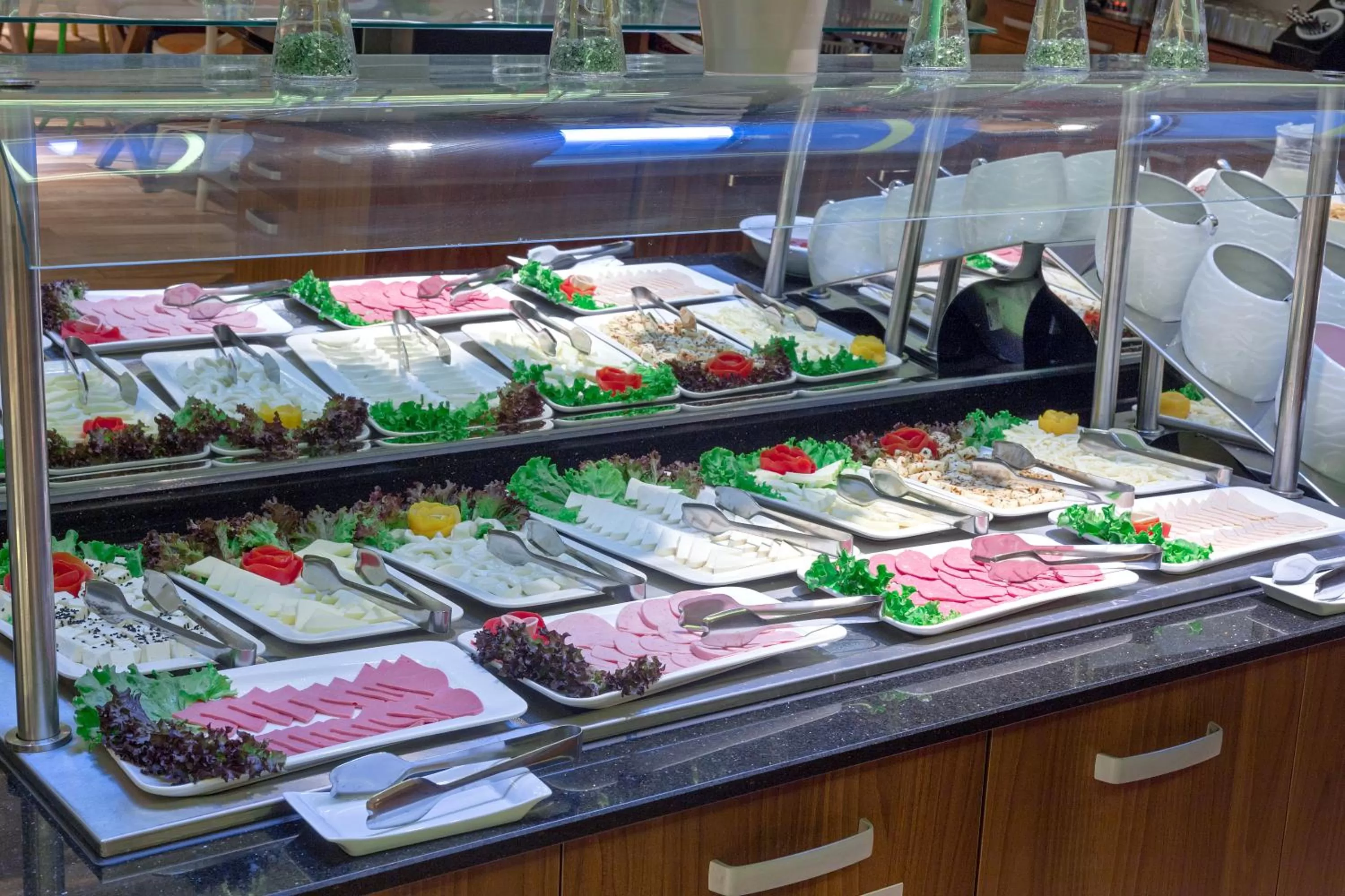 Restaurant/places to eat in Meretto Hotel LALELİ