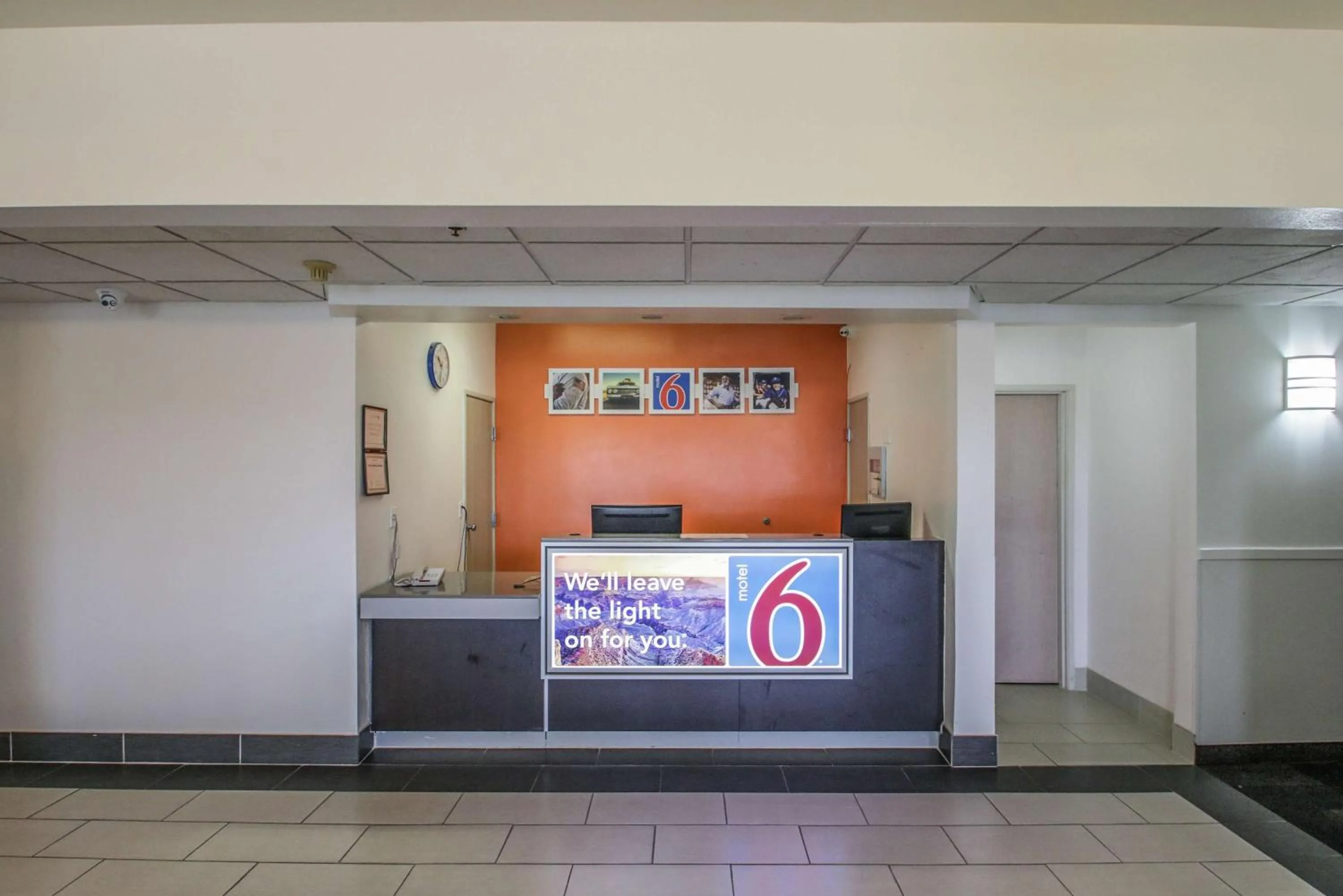 Lobby or reception in Motel 6-Nephi, UT