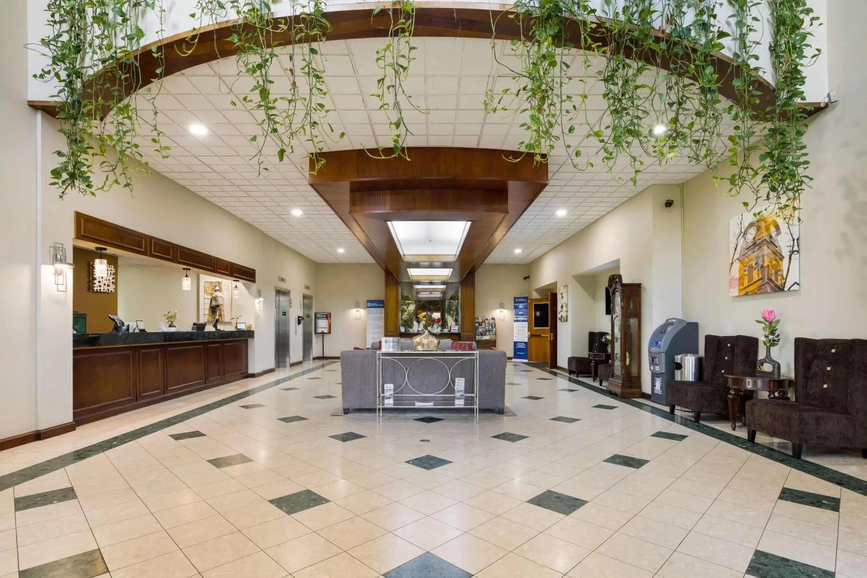 Lobby or reception in Best Western Grand Victorian Inn
