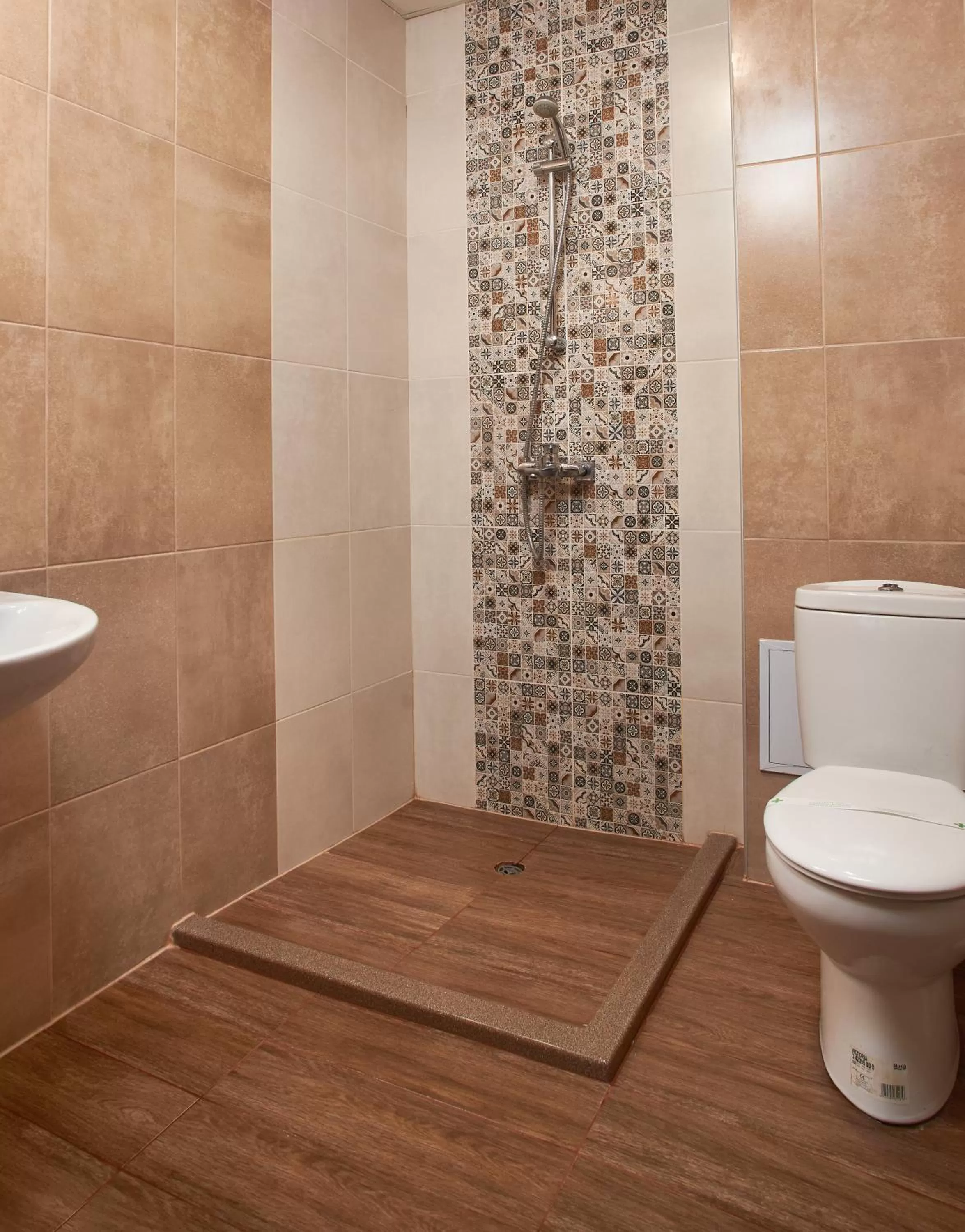 Shower in Flamingo Plovdiv