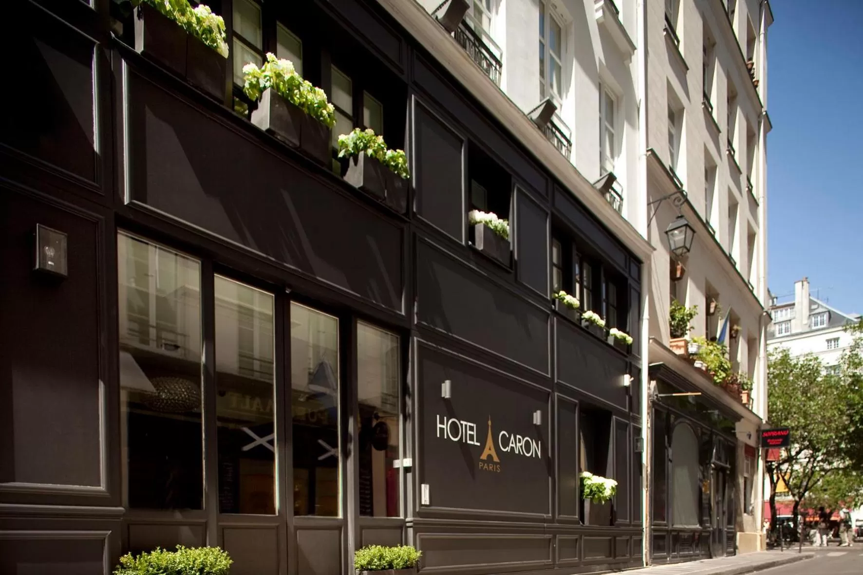 Twin Room with Shower - ground floor in Hôtel Caron