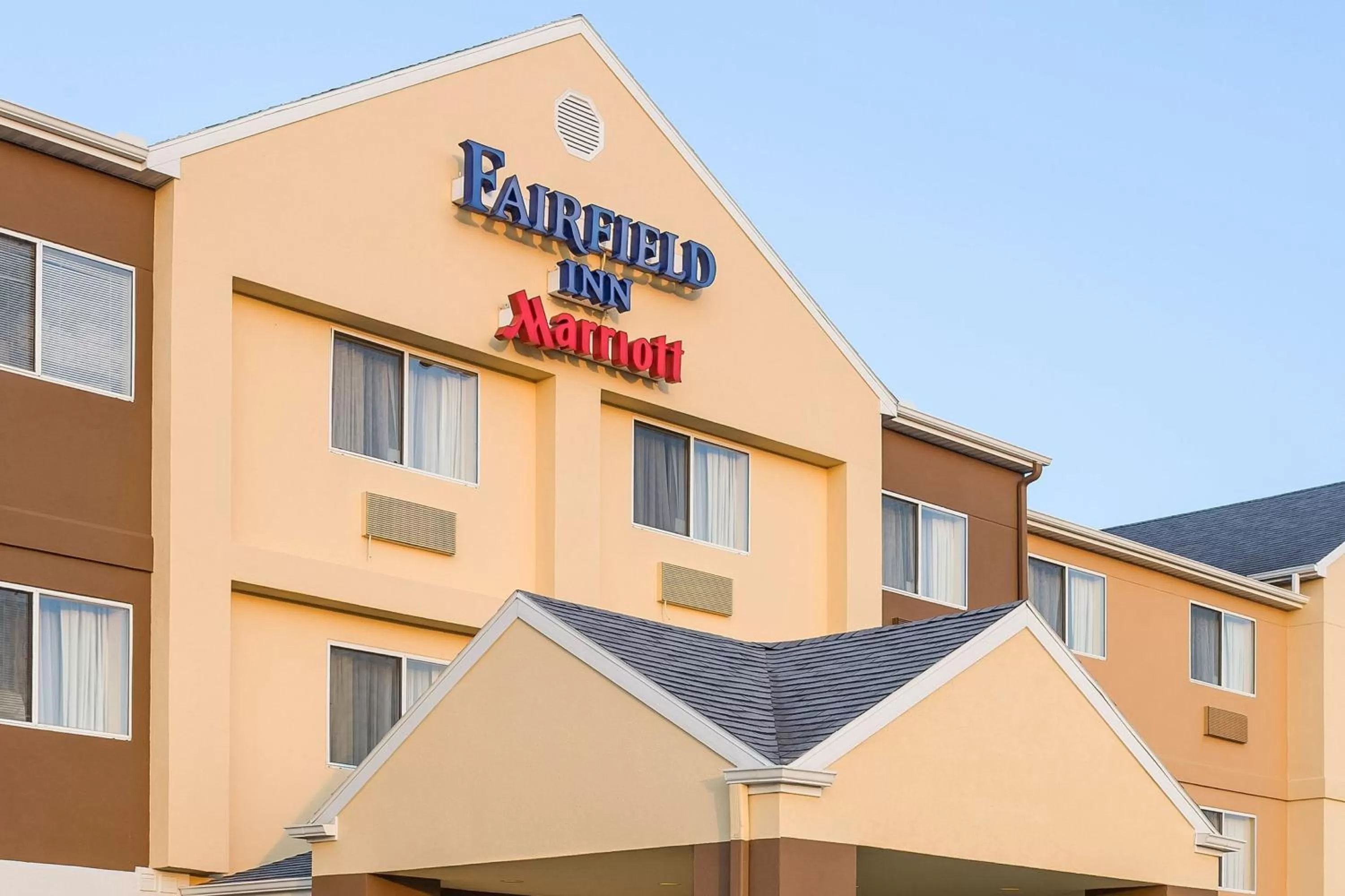 Property building in Fairfield Inn & Suites Ashland