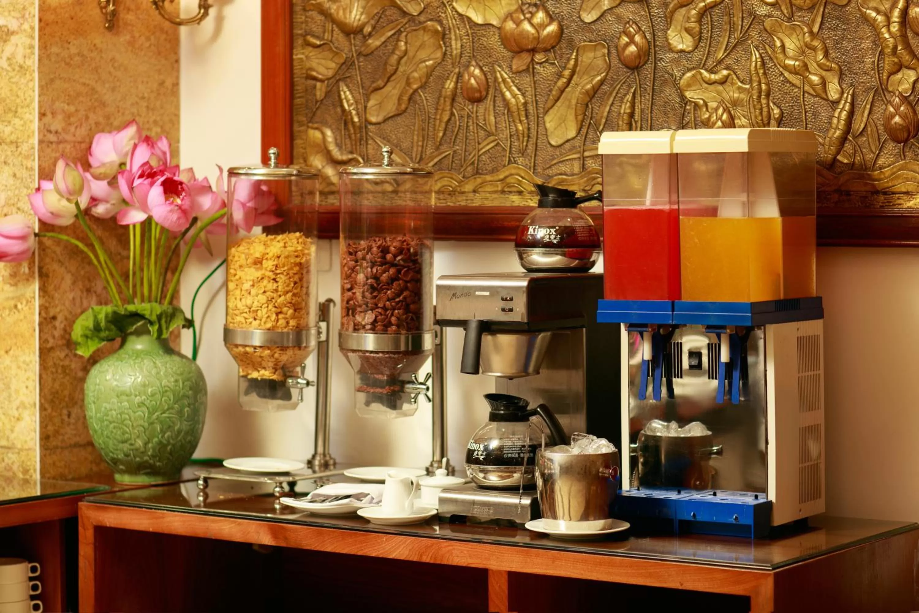 Breakfast in Babylon Grand Hotel & Spa