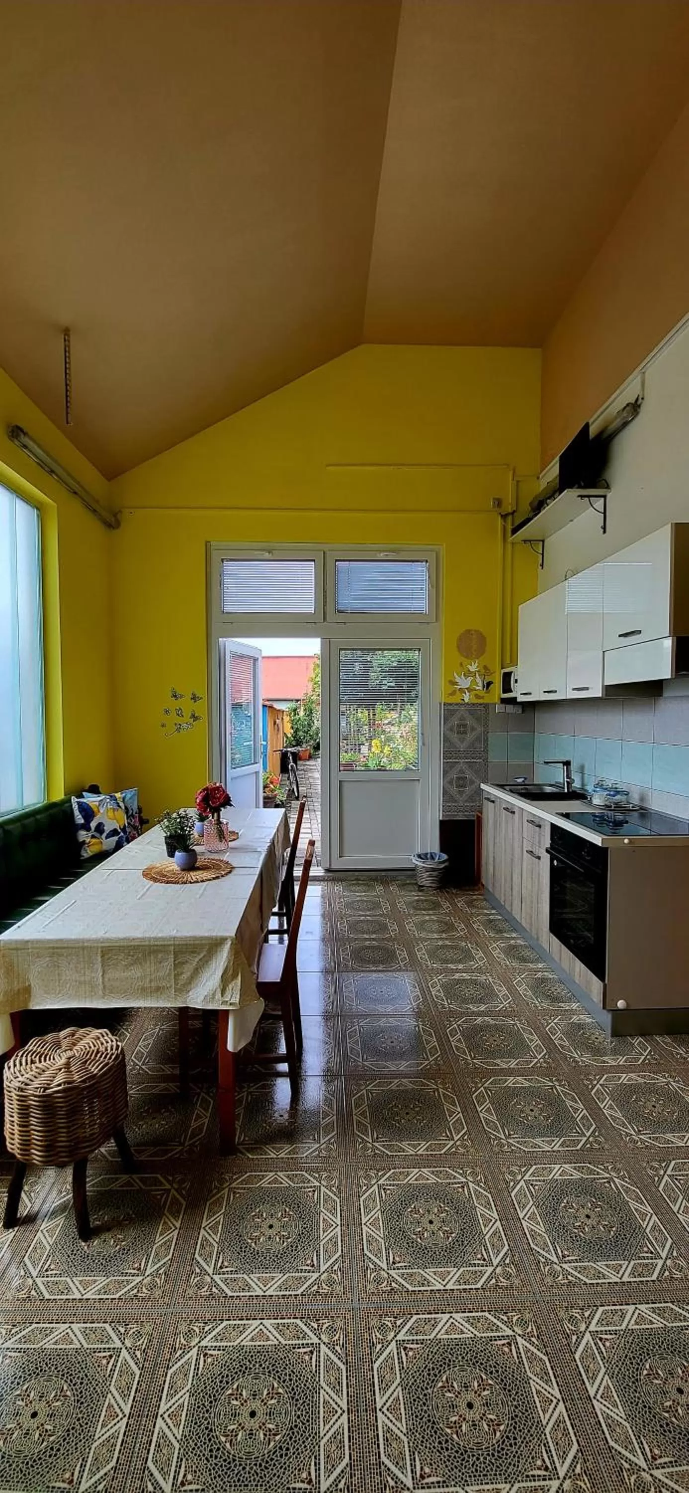 Kitchen or kitchenette, Kitchen/Kitchenette in Hostel Sonce