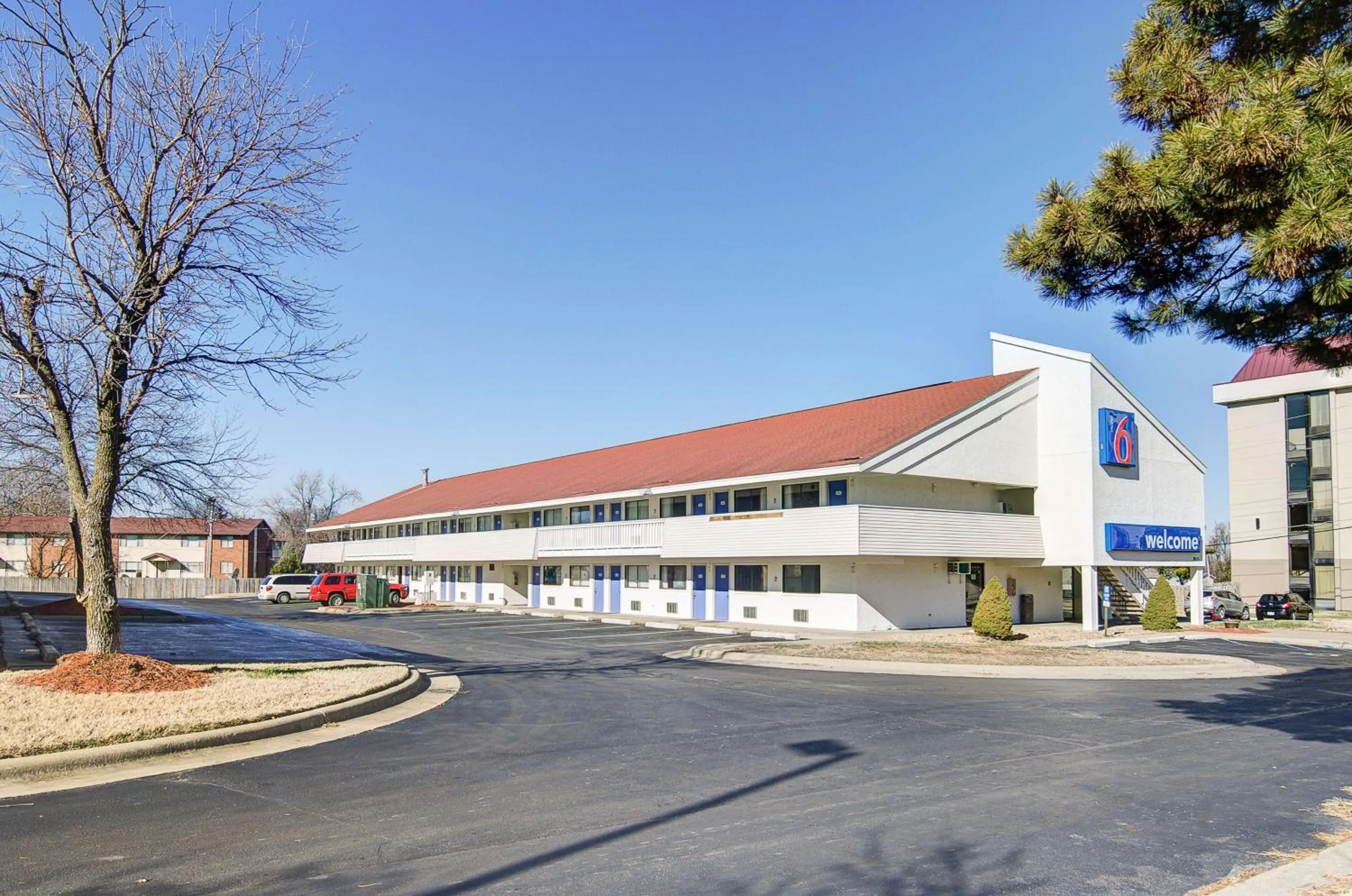 Property building in Motel 6-Springfield, MO - North