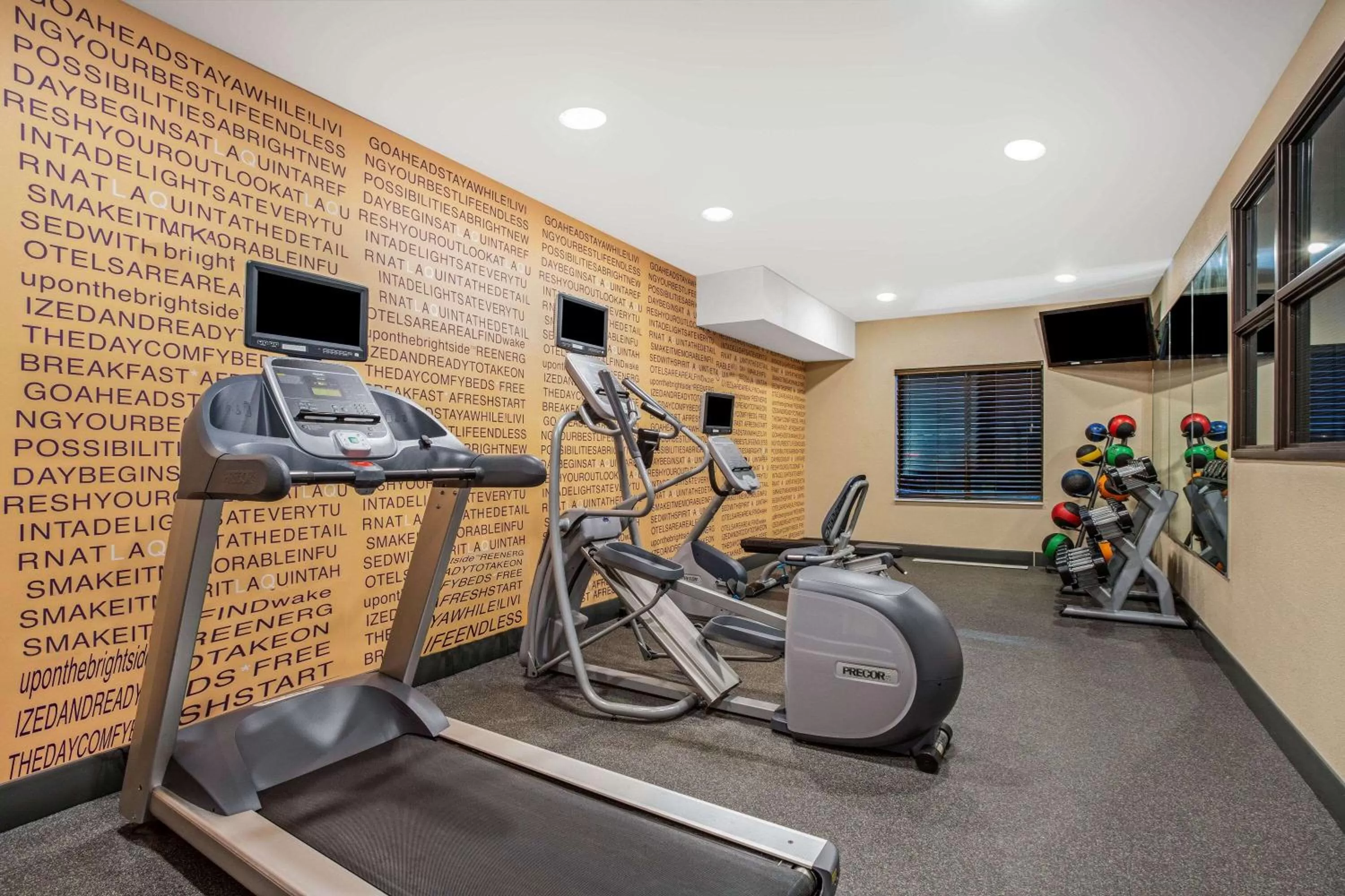 Fitness centre/facilities in La Quinta by Wyndham Norwich-Plainfield-Casino