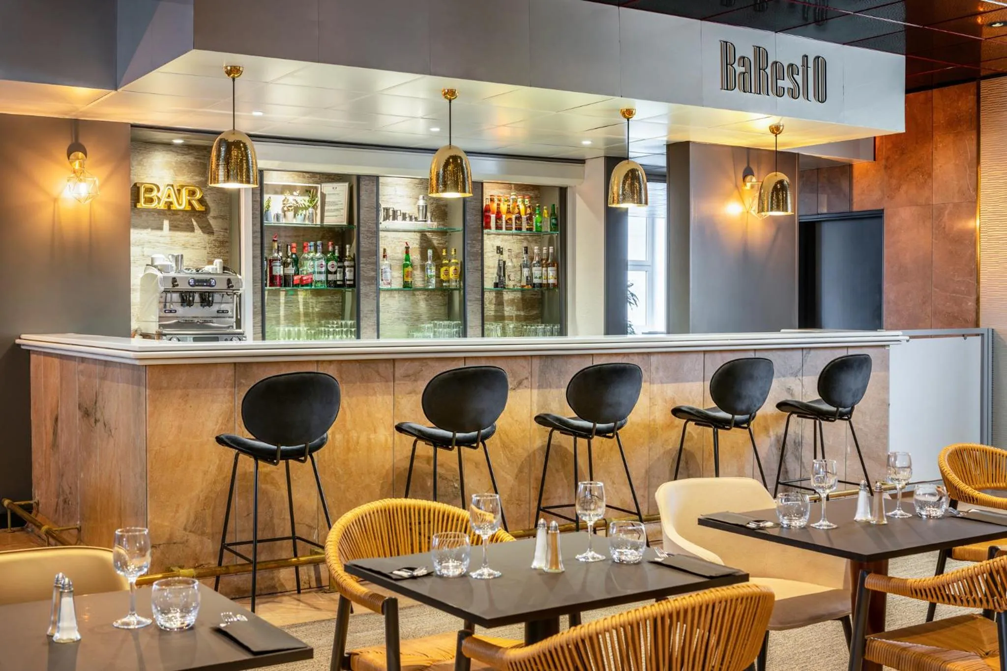 Restaurant/places to eat in ibis budget Paris Porte de Bercy