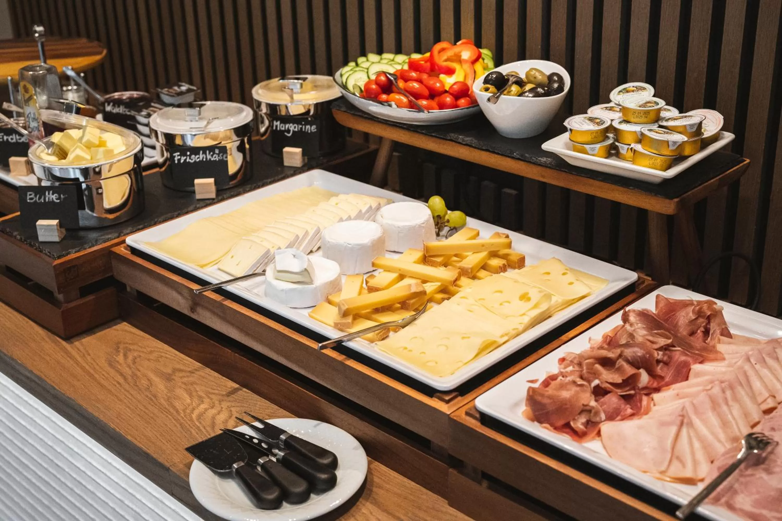 Buffet breakfast in Sopherl am See