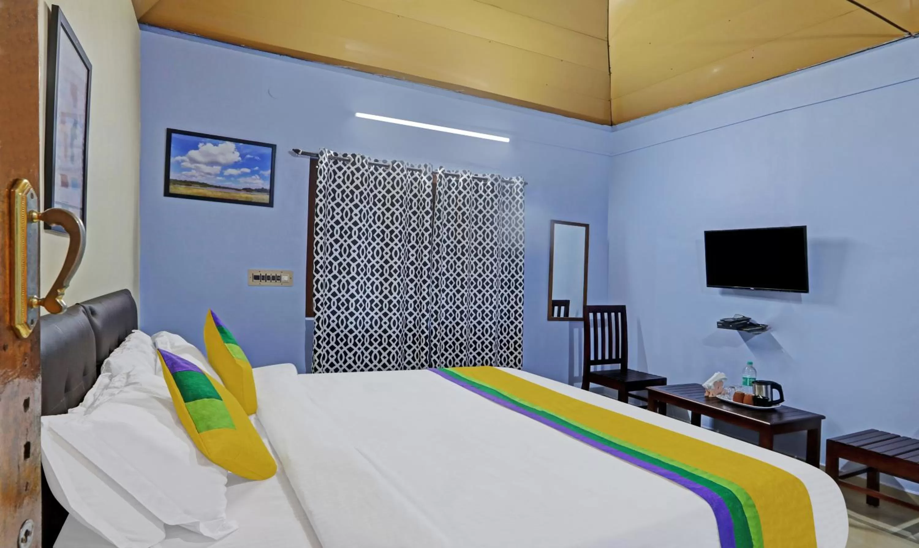 Bedroom, Bed in Hotel Allaranda Homestay