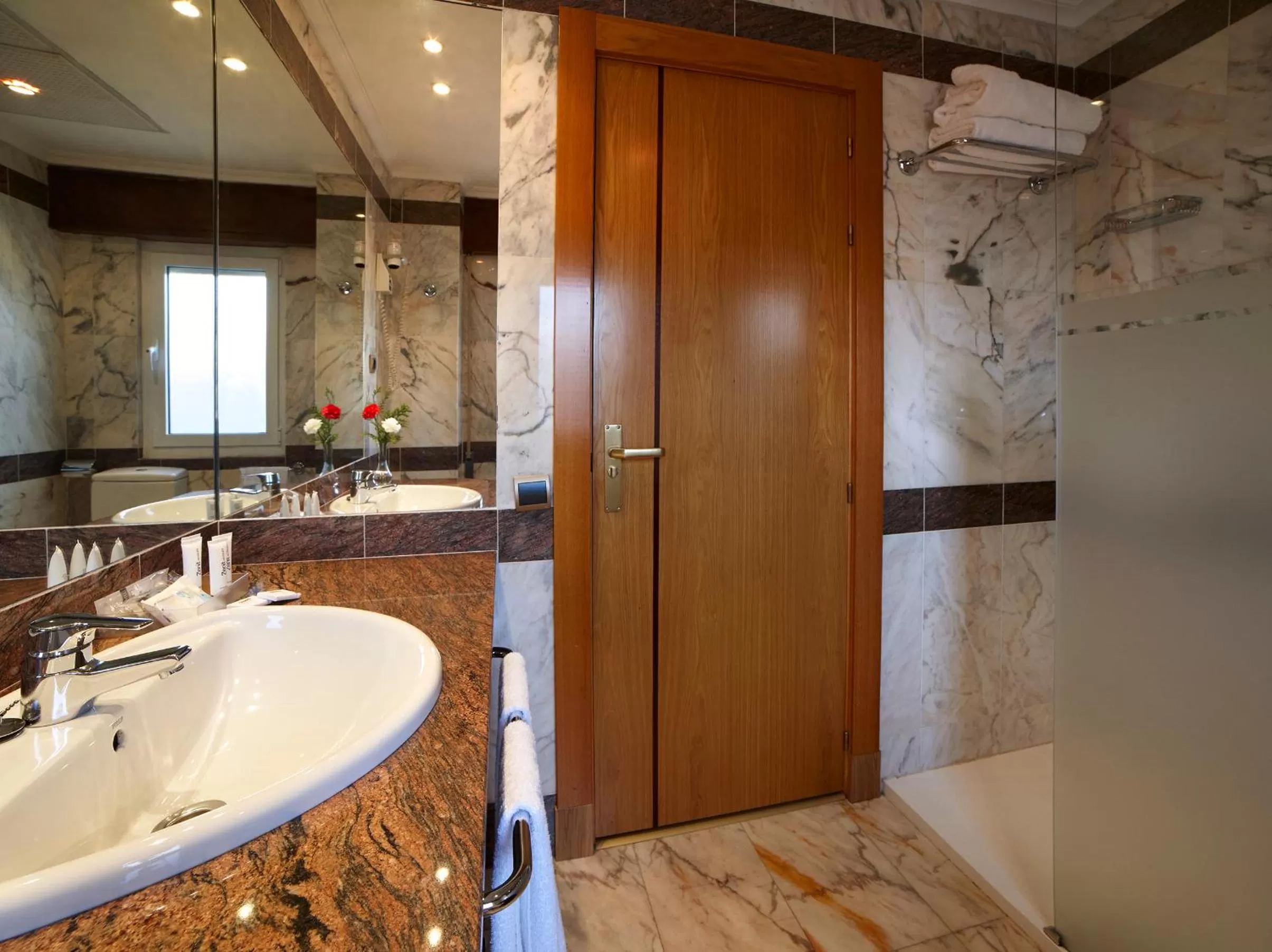 Shower in Zenit Dos Infantas