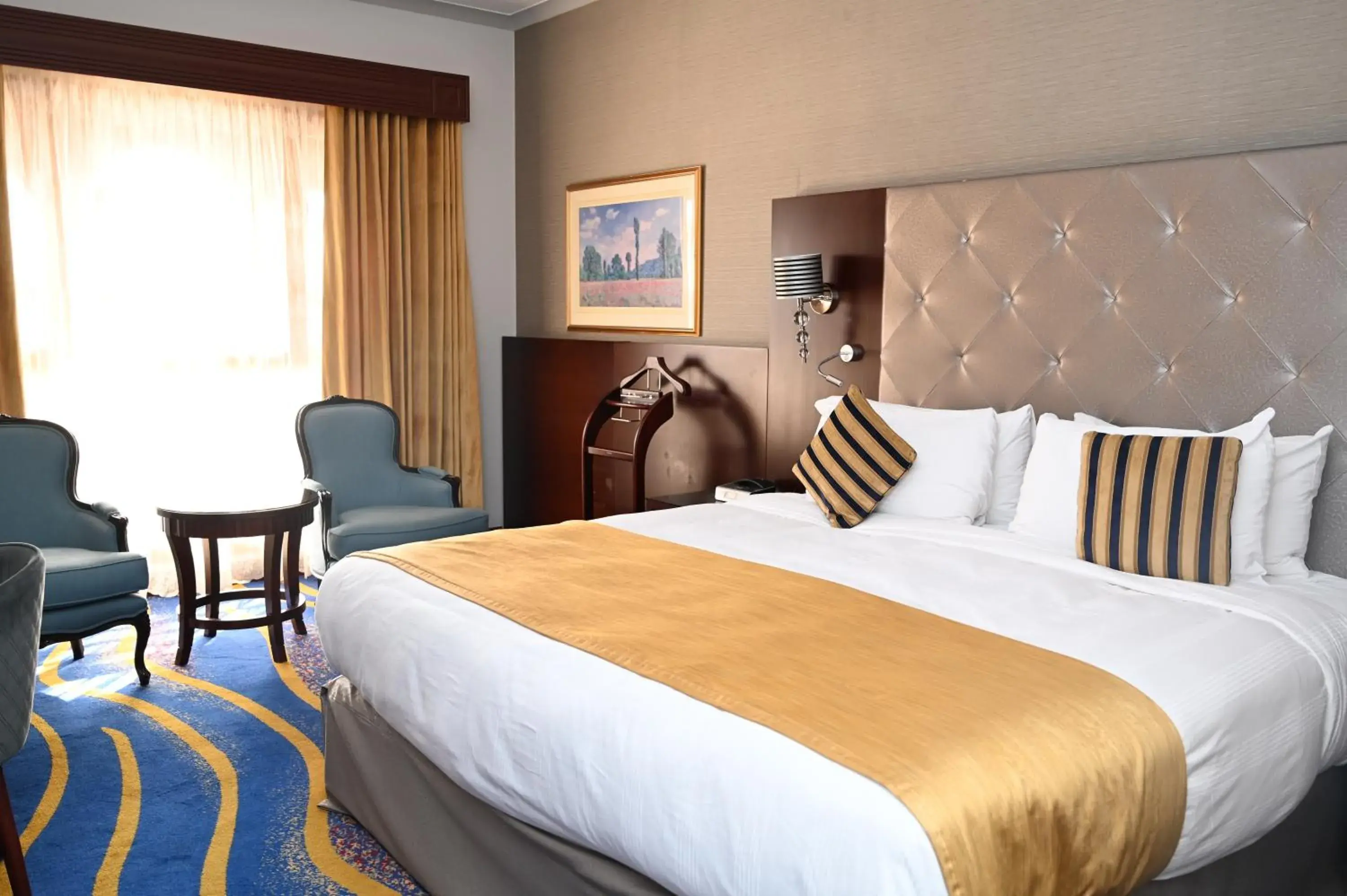 Presidential 3-Bedrooms Suite with Haram View in Dar Al Taqwa Hotel Presidential 3-Bedrooms Suite with Haram View in Dar Al Taqwa Hotel