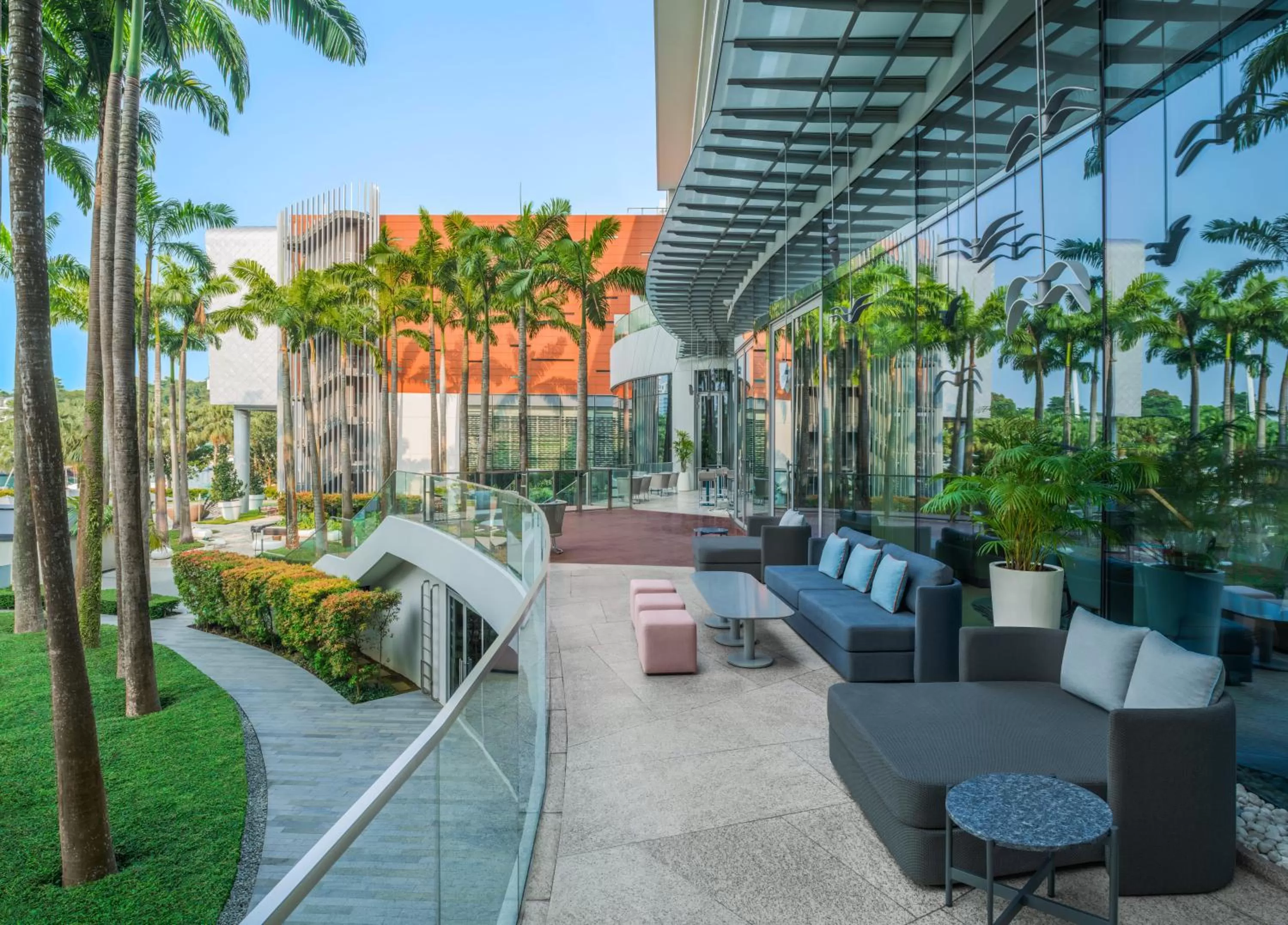 Lounge or bar in W Singapore - Sentosa Cove