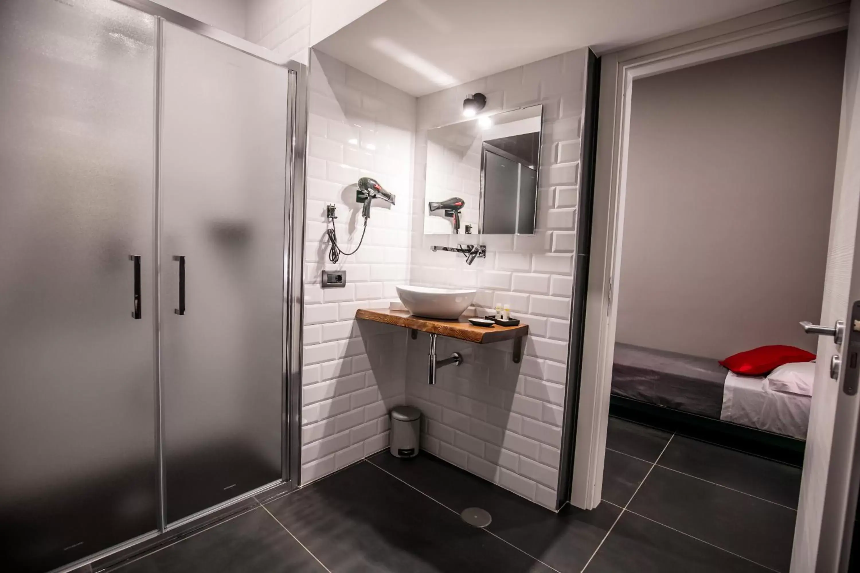 Deluxe Twin Room - single occupancy in Medusa Cilea Guest House Deluxe Twin Room - single occupancy in Medusa Cilea Guest House