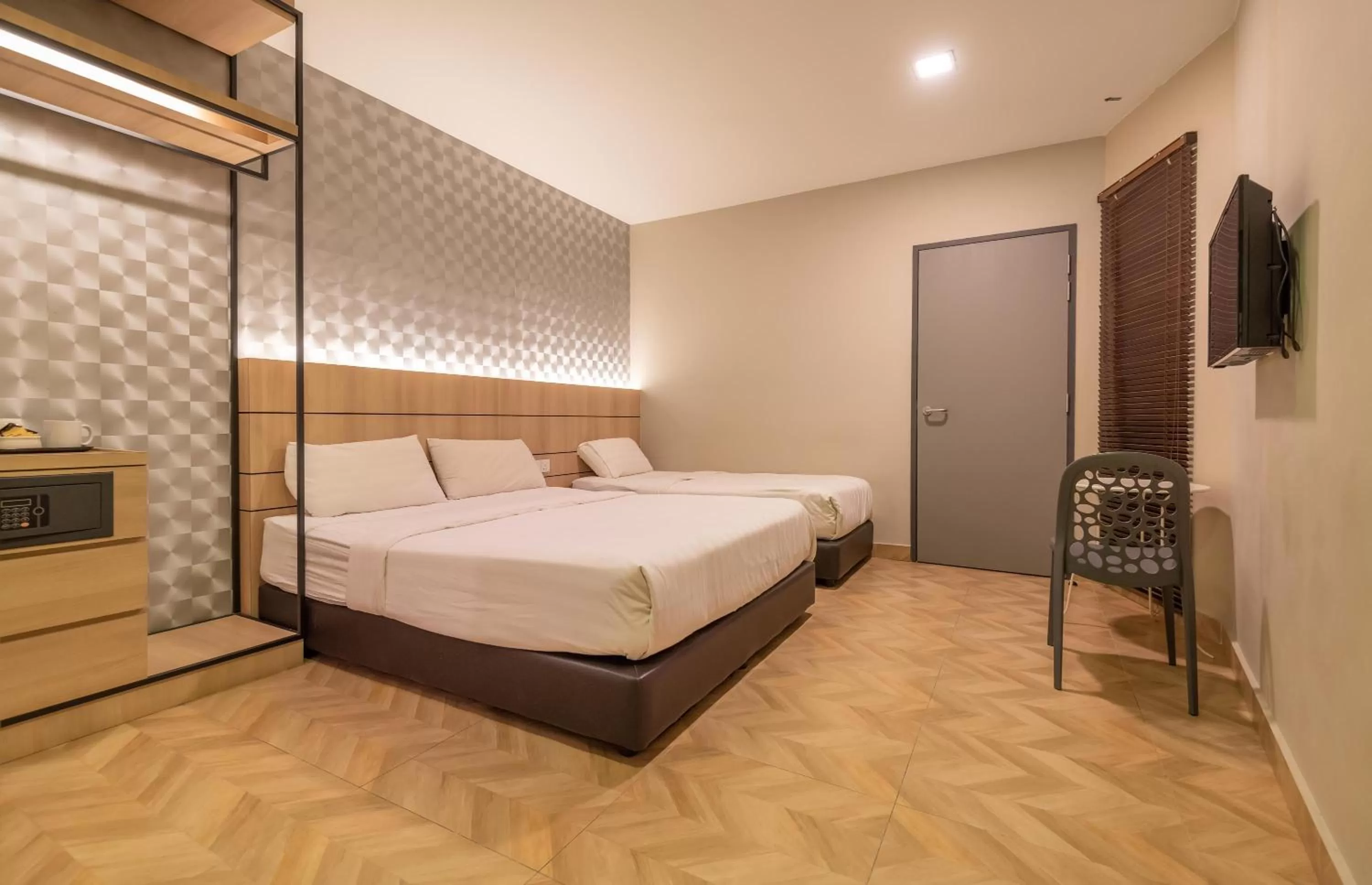 Bedroom, Bed in Worldview Grand Hotel