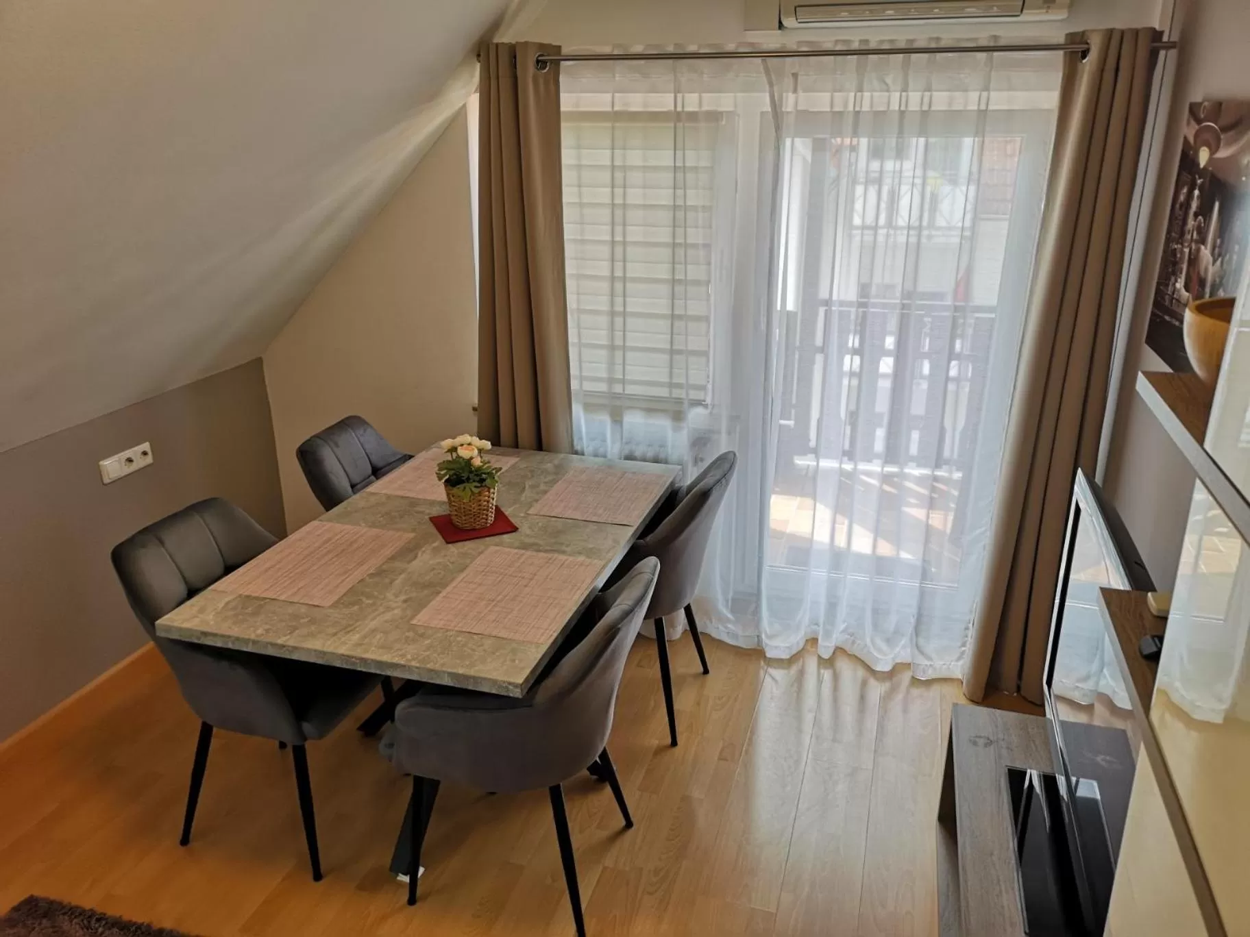 Living room in Tuniberg Restaurant Hotel